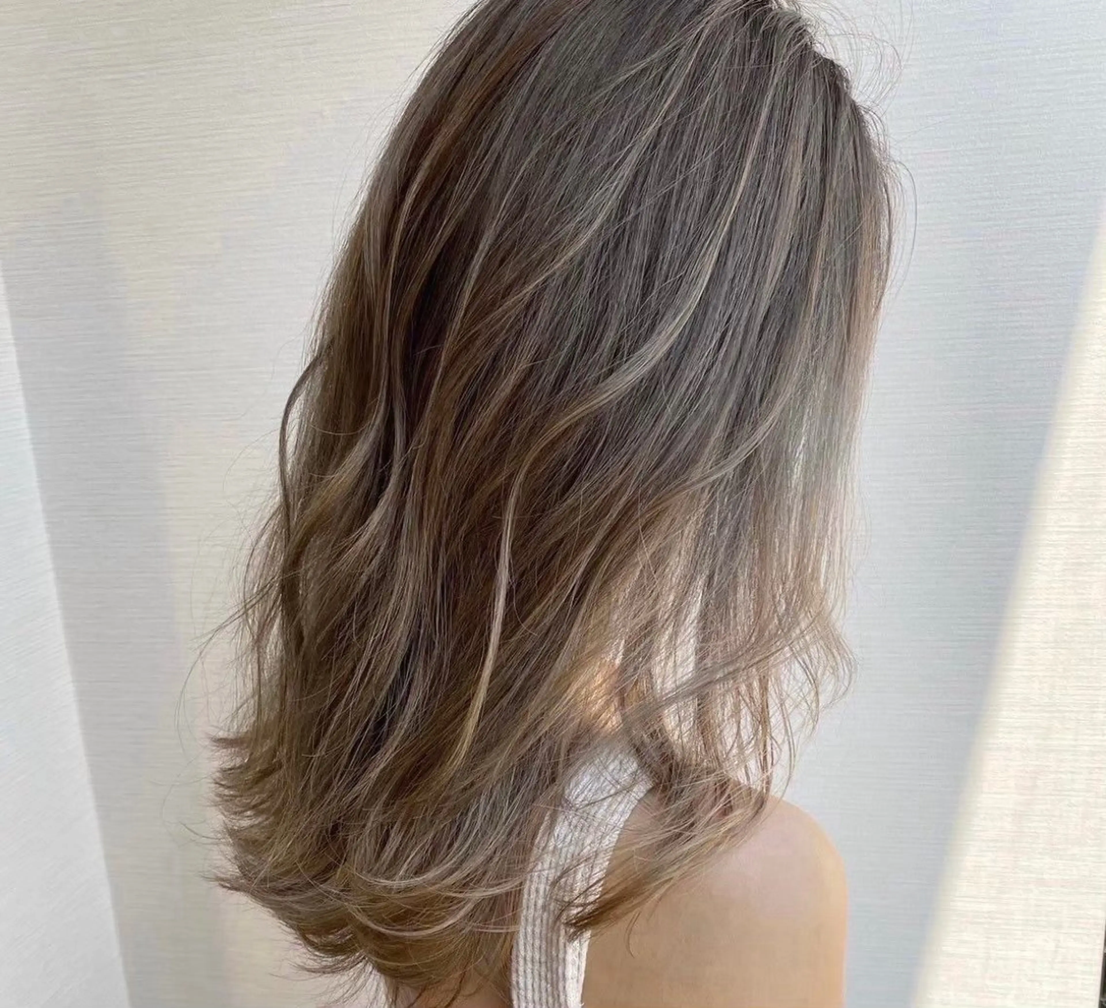 ミディアム カラー 小川 裕太のヘアスタイル