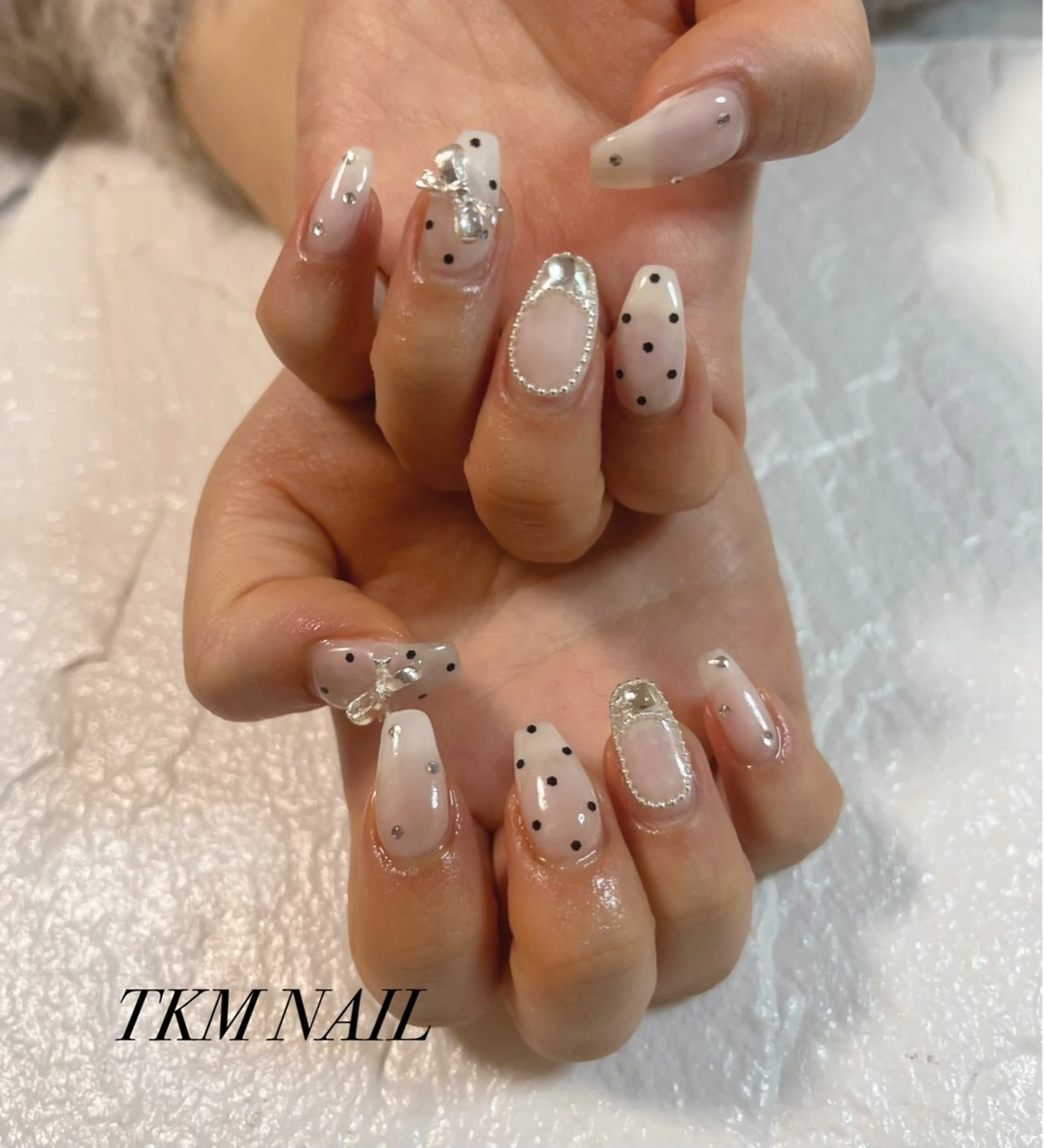 ネイル ゴージャス リボン ______ TKM  NAILのネイルデザイン
