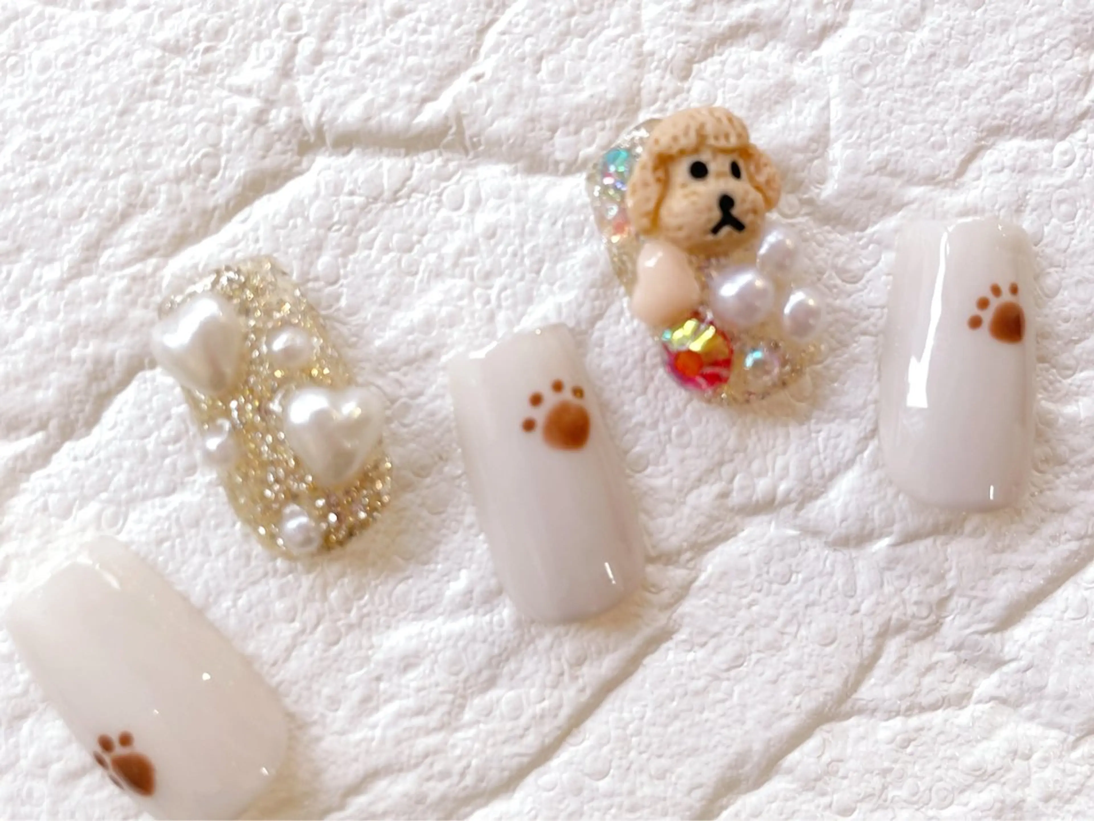 Regina AYA限定デザイン🐶ワンコ大好きネイル🐶🩷(カラーチェンジ🉑)オフ込みの写真