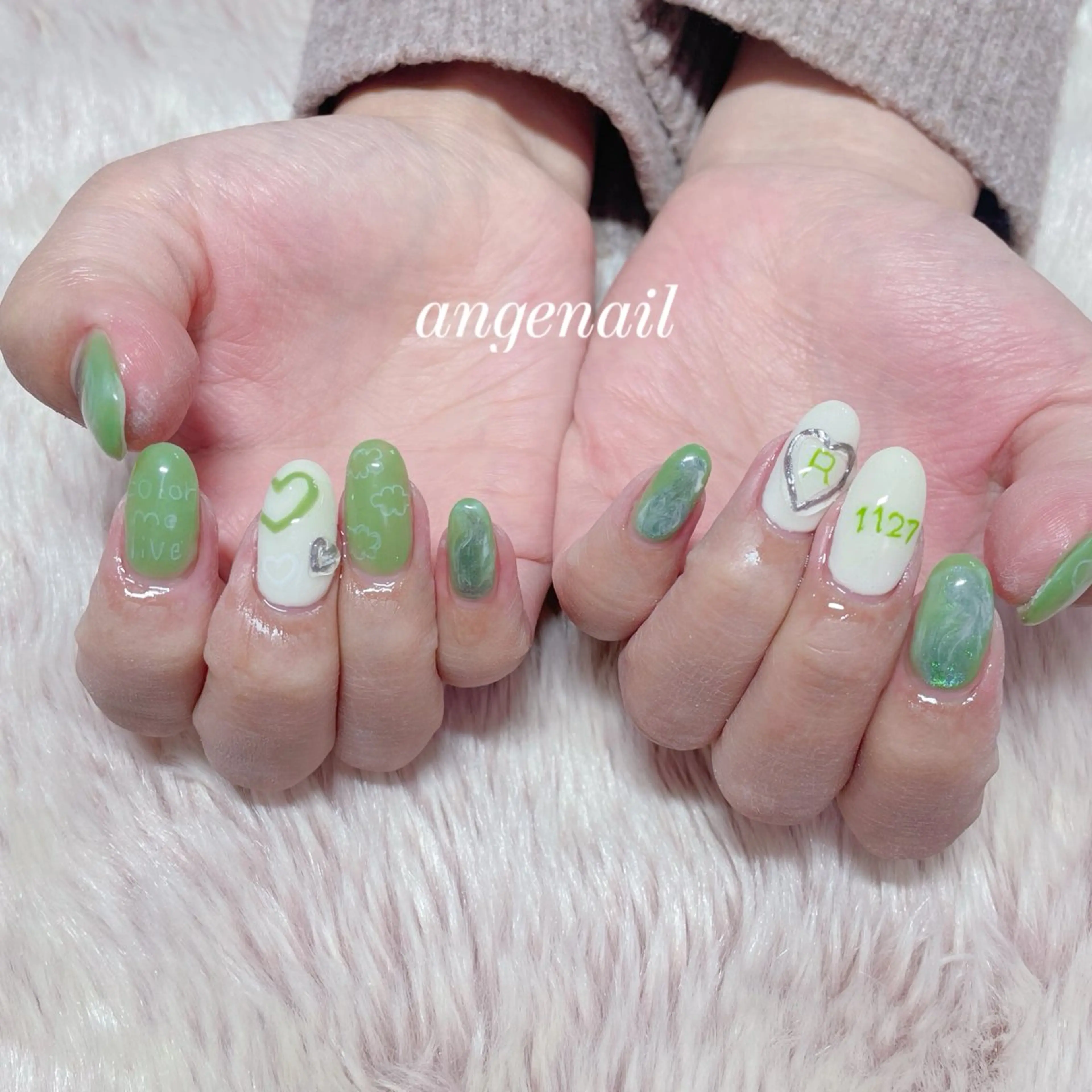 ネイル ハンドネイル オーナーネイリスト MAKIのネイルデザイン