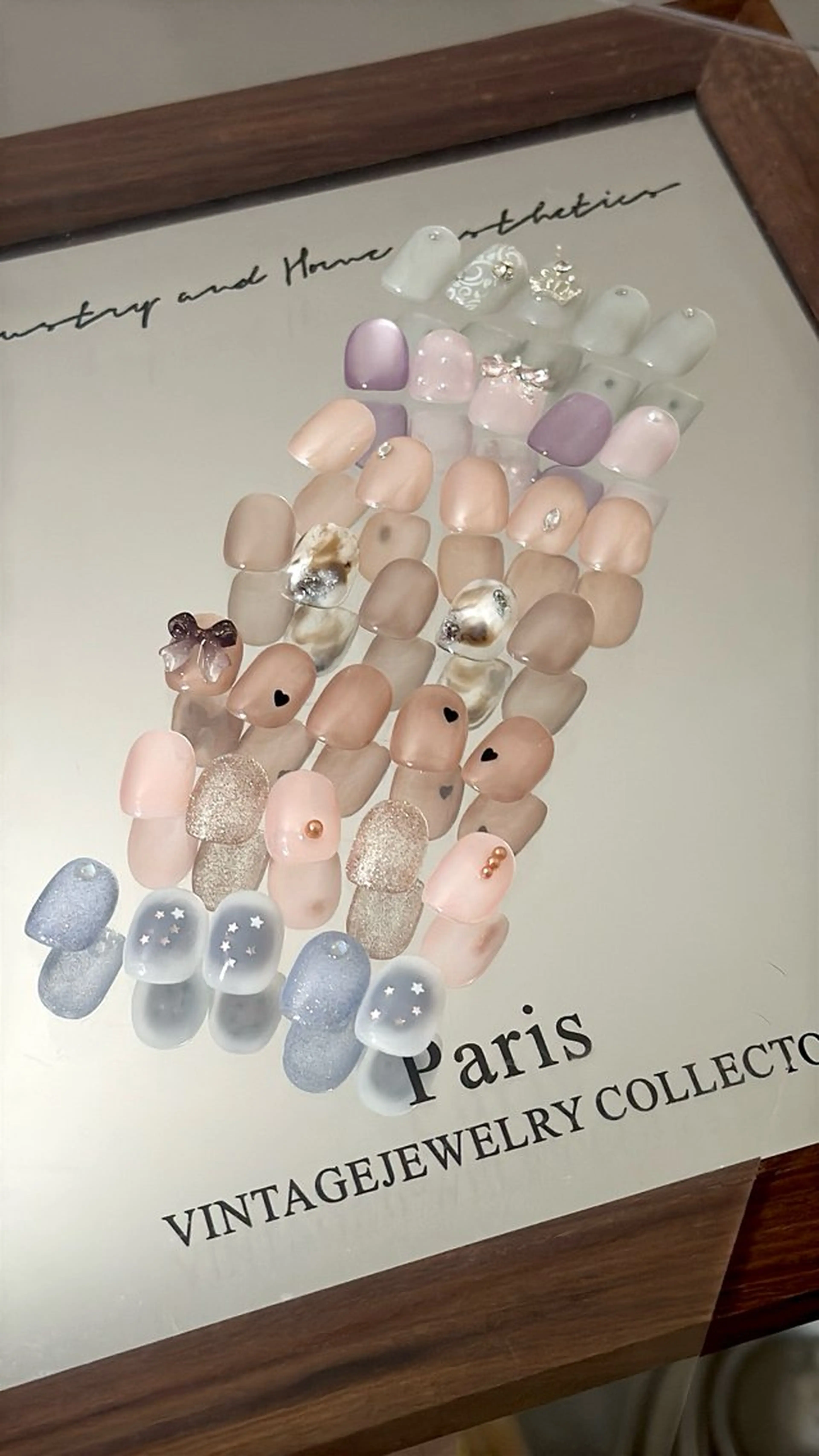 ネイル フレンチネイル ジェルネイル マグネットネイル ミラーネイル ニュアンスネイル NutNut 原宿/北参道【ナットナット】所属・清水 夏澪のネイルデザイン