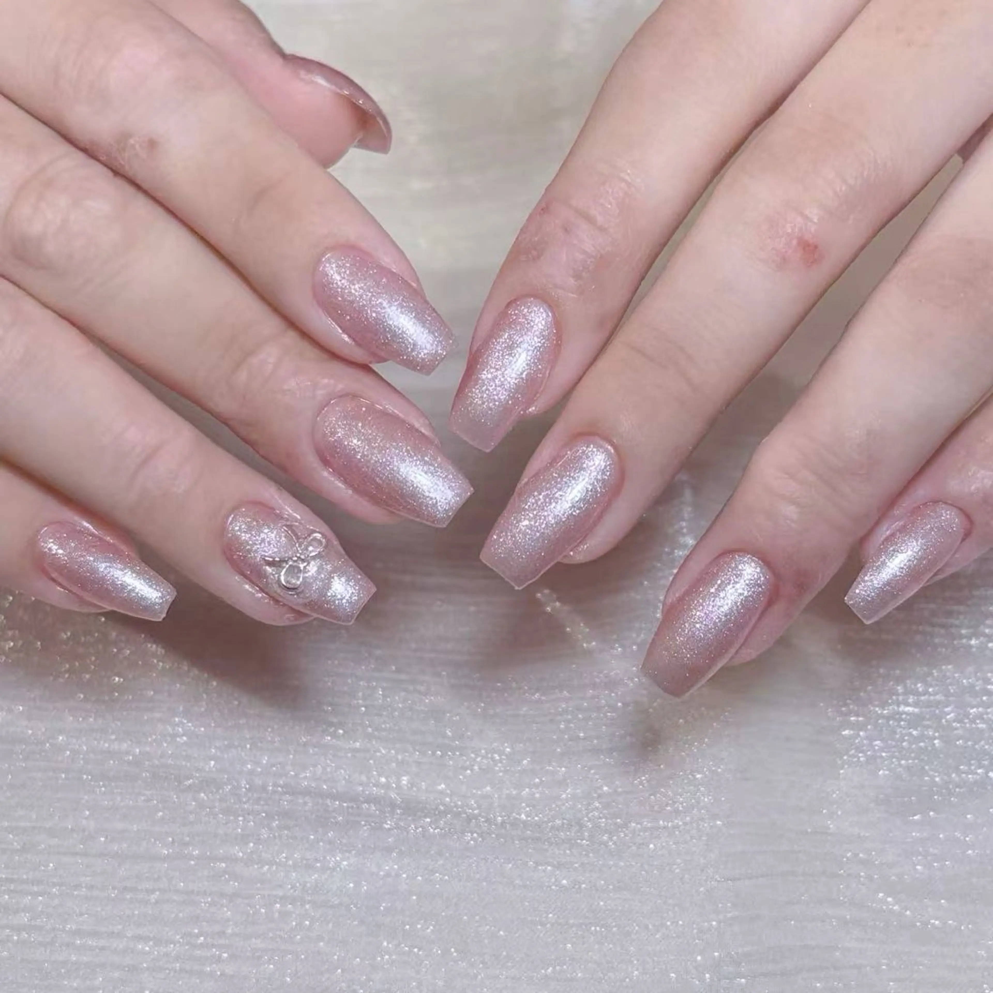 ネイル アートネイル オーロラネイル ガーリー キラキラネイル マグネットネイル Diamond Kokona🩷のネイルデザイン