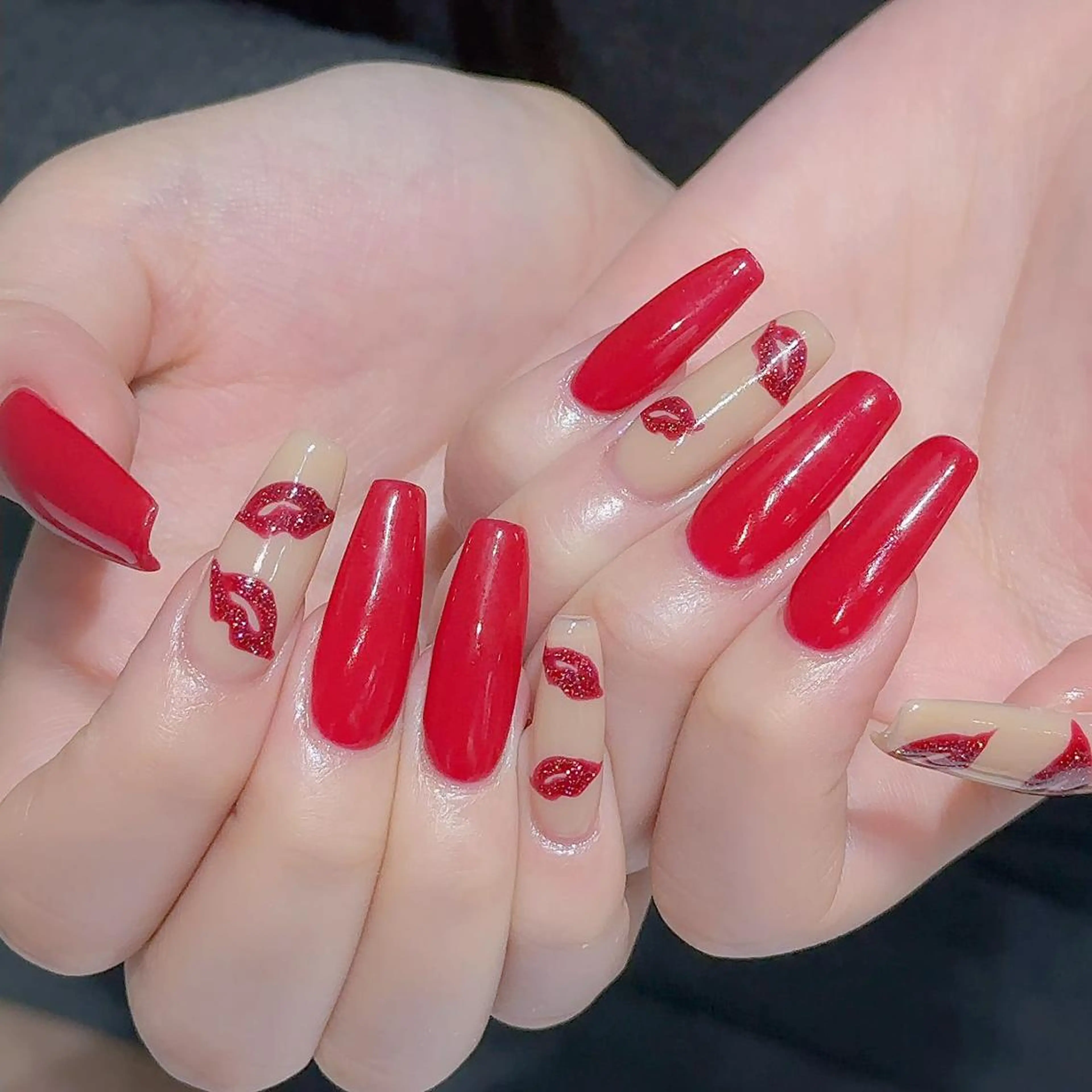 ネイル ハンドネイル Queens テイのネイルデザイン