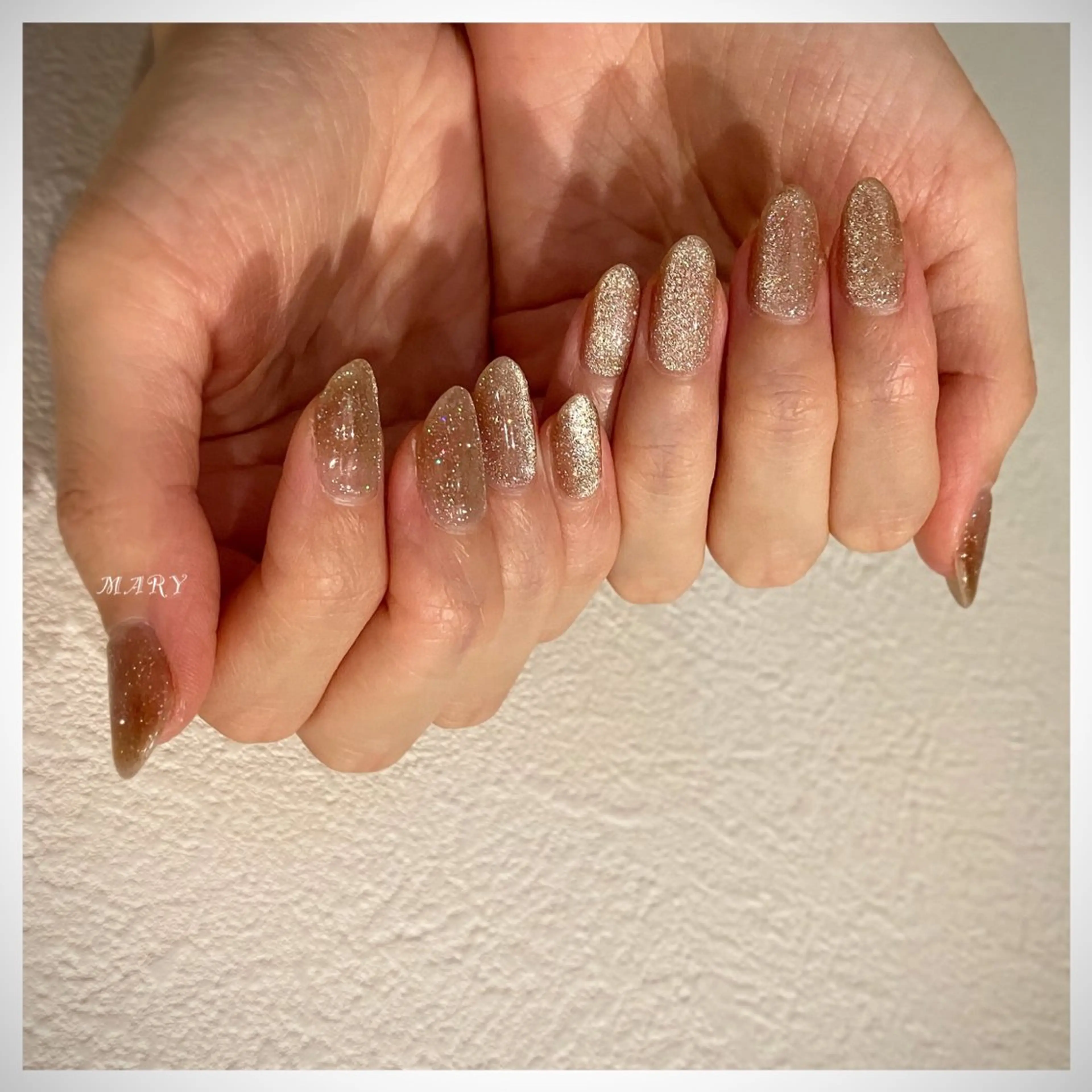 ネイル キラキラネイル マグネットネイル ニュアンスネイル ワンカラーネイル Mary nail所属・Mary nail .narumiのネイルデザイン