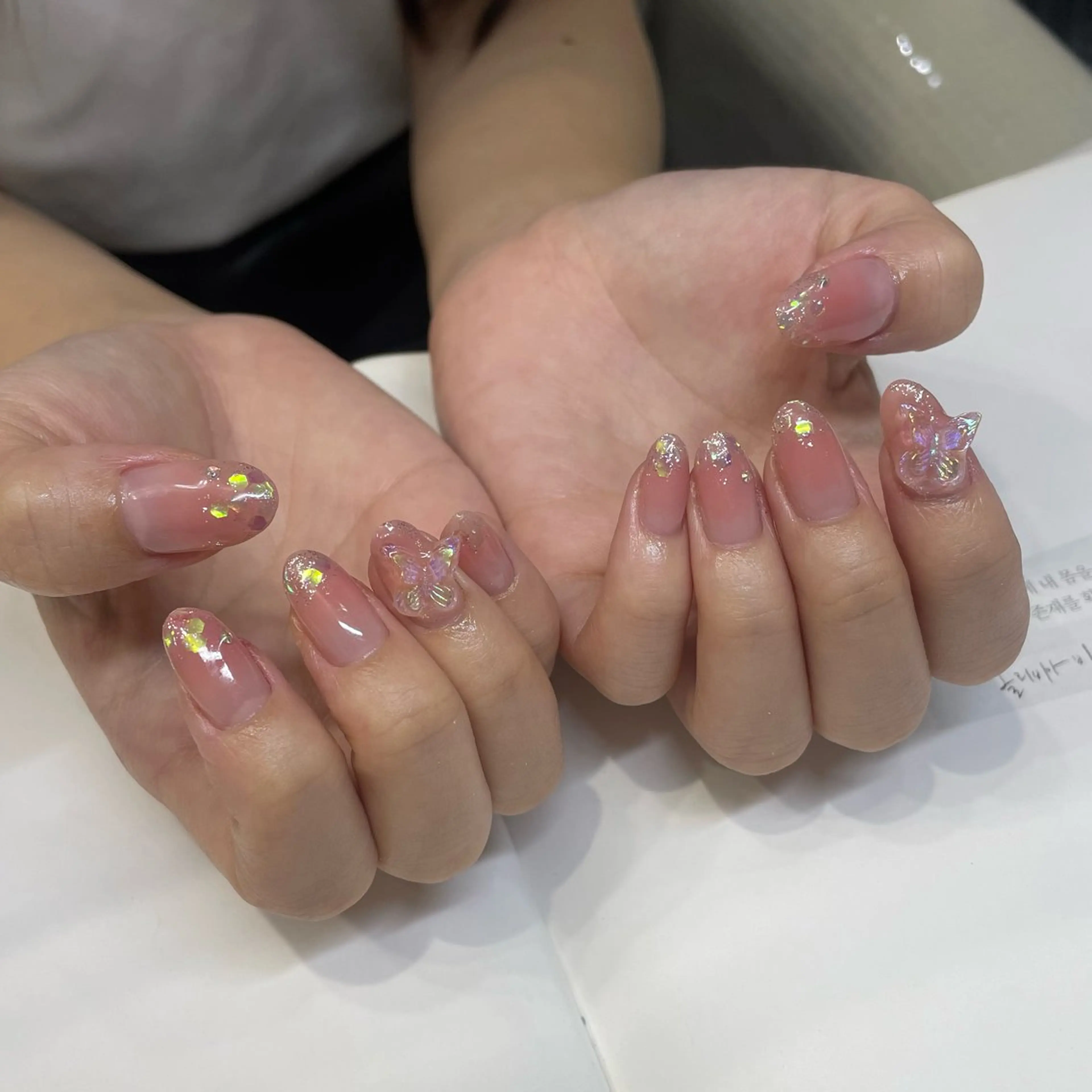 ネイル ハンドネイル ネイルズシャトン🪡 ネイリスト齊藤のネイルデザイン