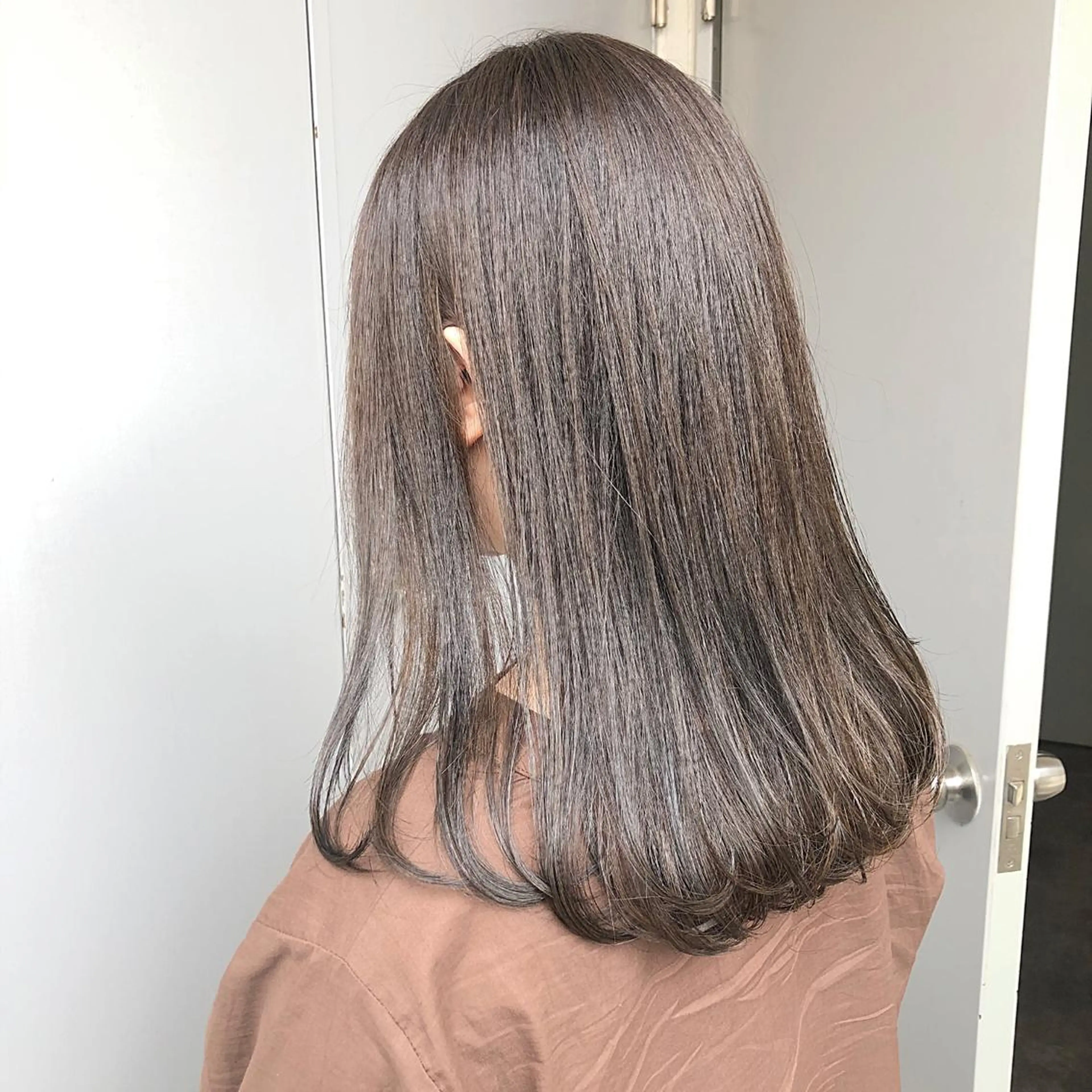 セミロング カラー カット 縮毛矯正 トリートメント ヘッドスパ ヘアセット 🤍CANDY横浜 【公式】🤍のヘアスタイル