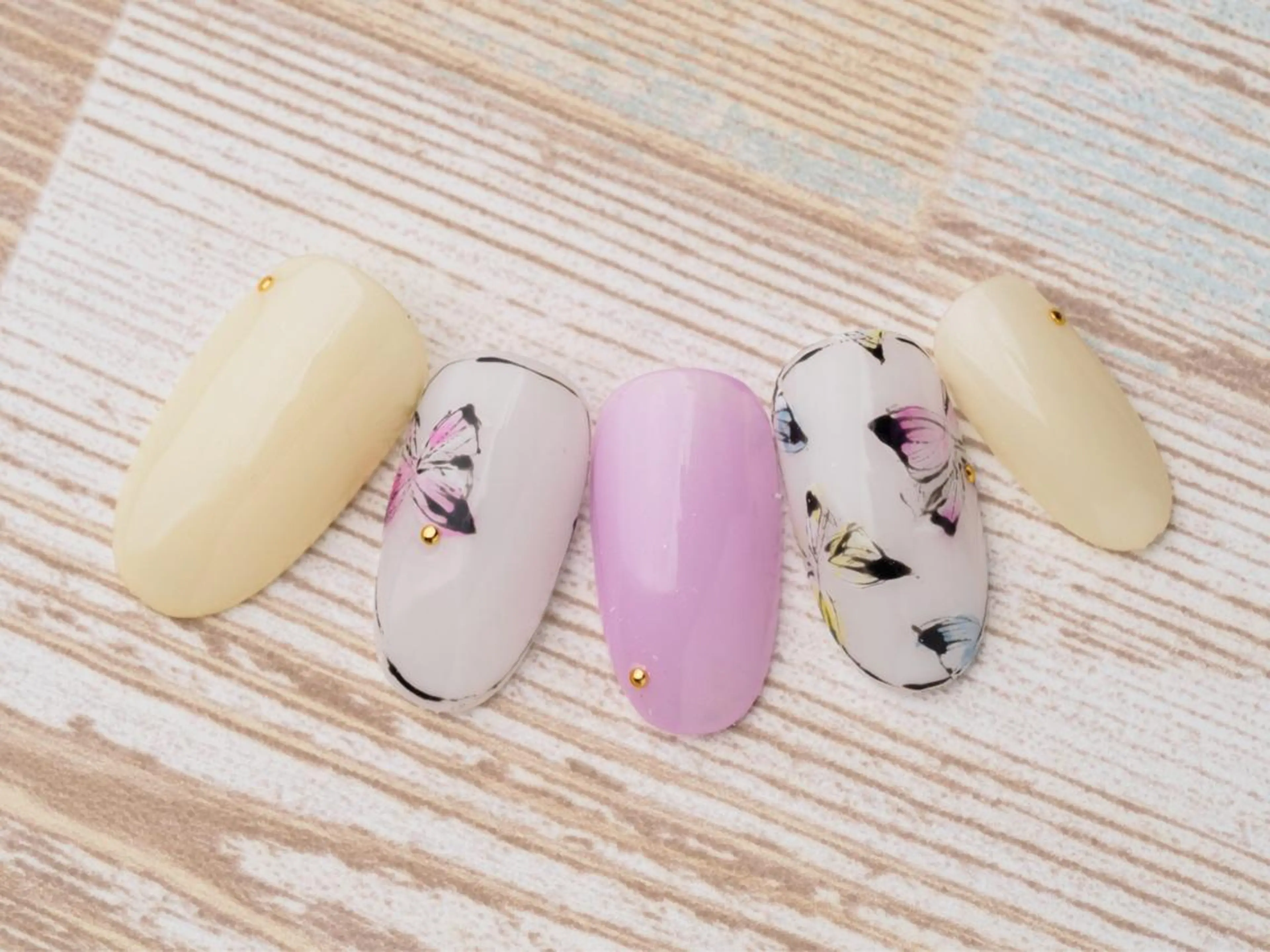 ネイル ハンドネイル ネイルサロン アティロン所属・ネイルサロン アティロンのネイルデザイン