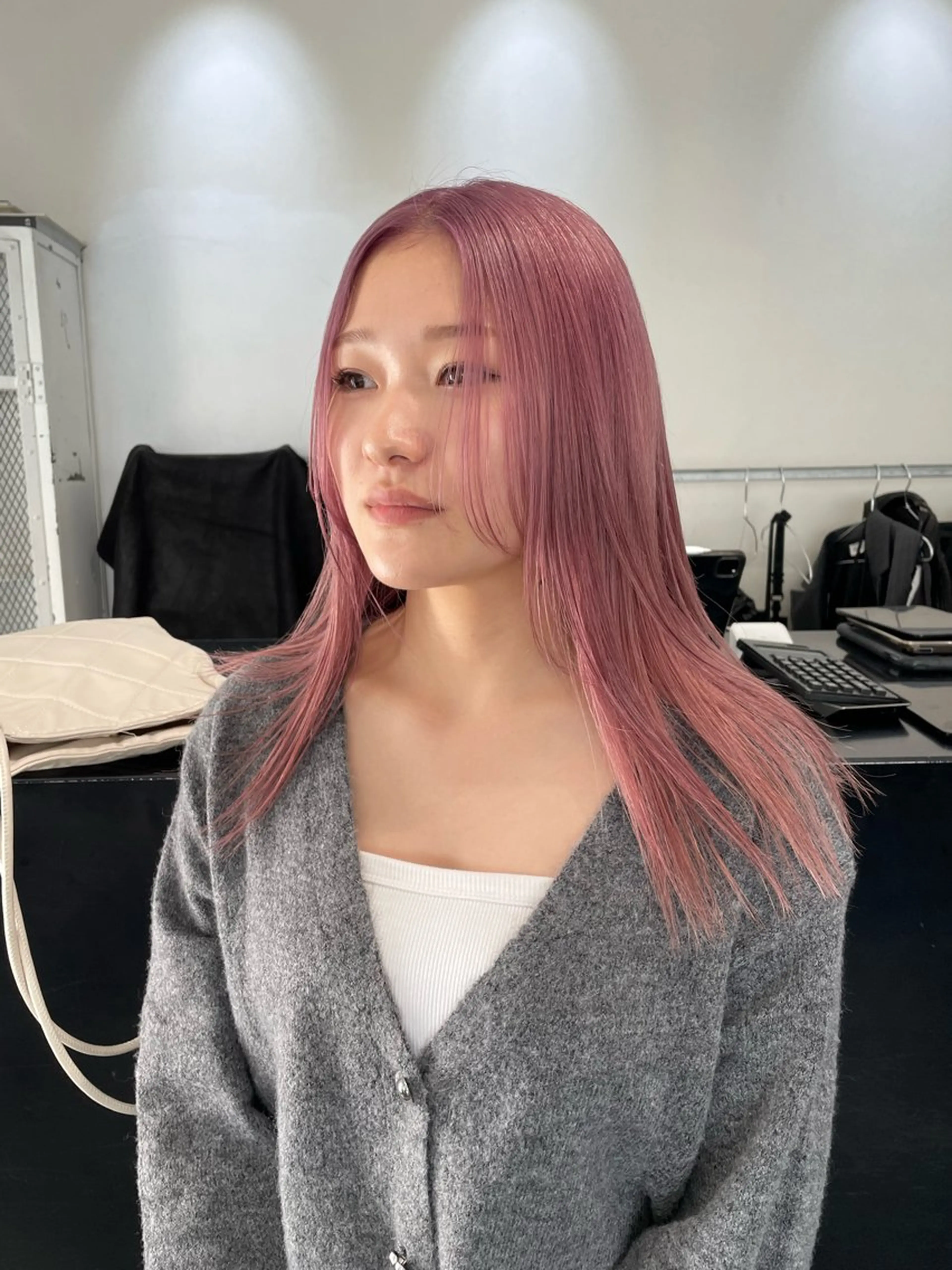 セミロング カラー ヘアアレンジ ブリーチ ラベンダーカラー ピンクカラー ピンクラベンダー カット ヘアカラー トリートメント 艶ハイトーン/ヘア アレンジAYAKAのヘアスタイル