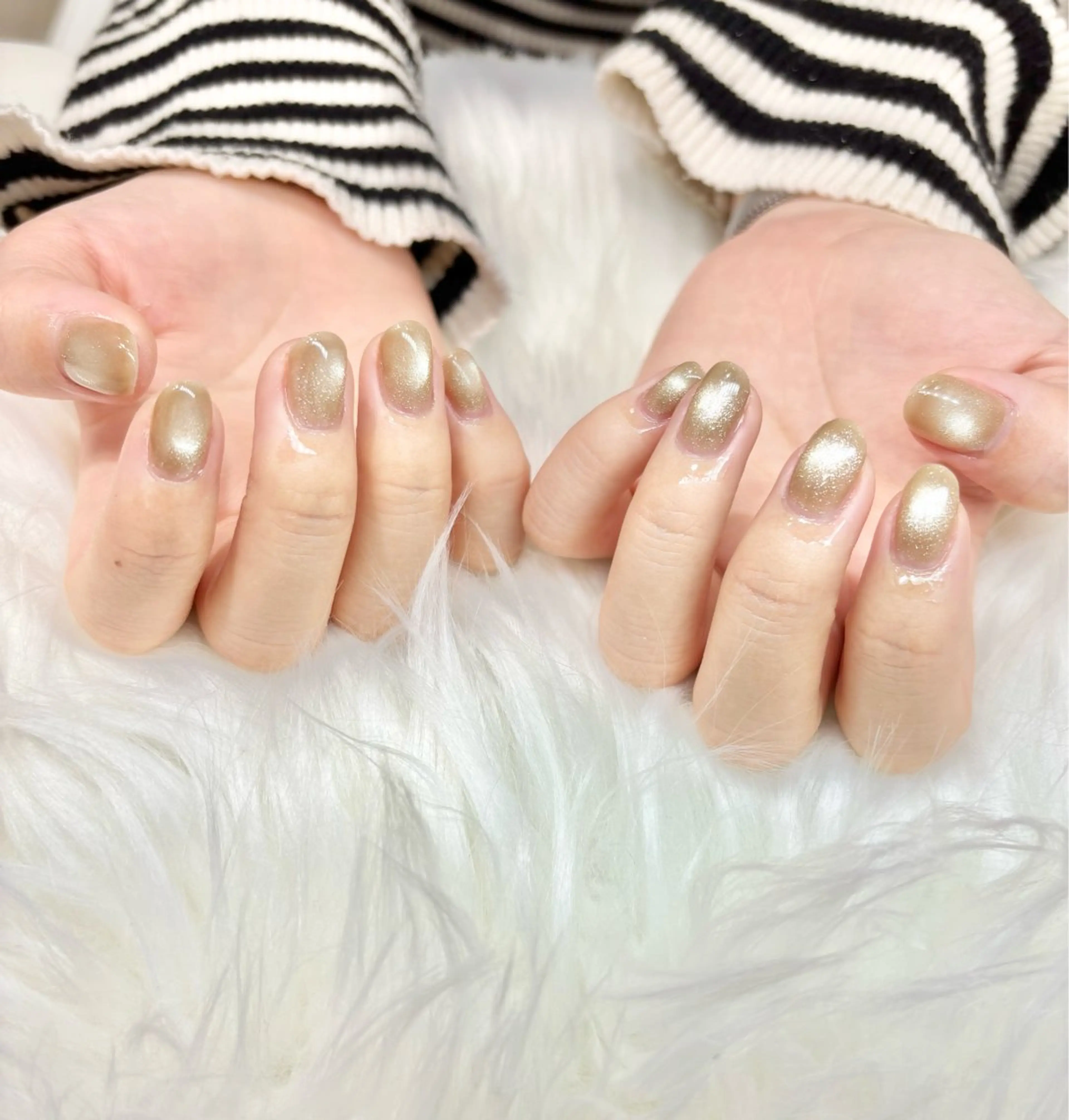 ネイル フラッシュネイル フレンチネイル キラキラネイル 韓国ネイル マグネットネイル Angie Nail所属・Angie Nail CHIYURIのネイルデザイン