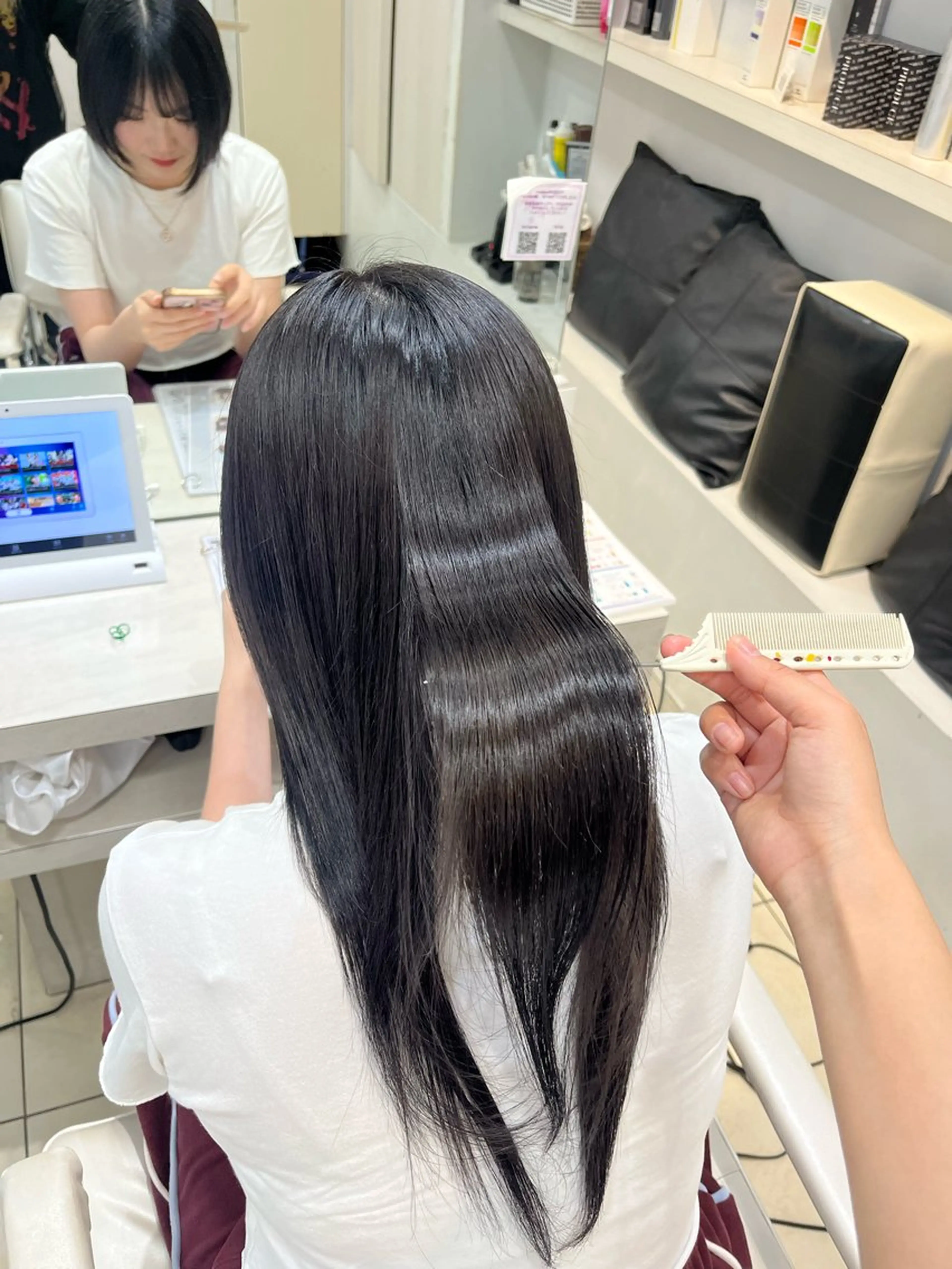 セミロング トリートメント 【髪質改善カラー】 あむ·. ⟡ 🖤のヘアスタイル