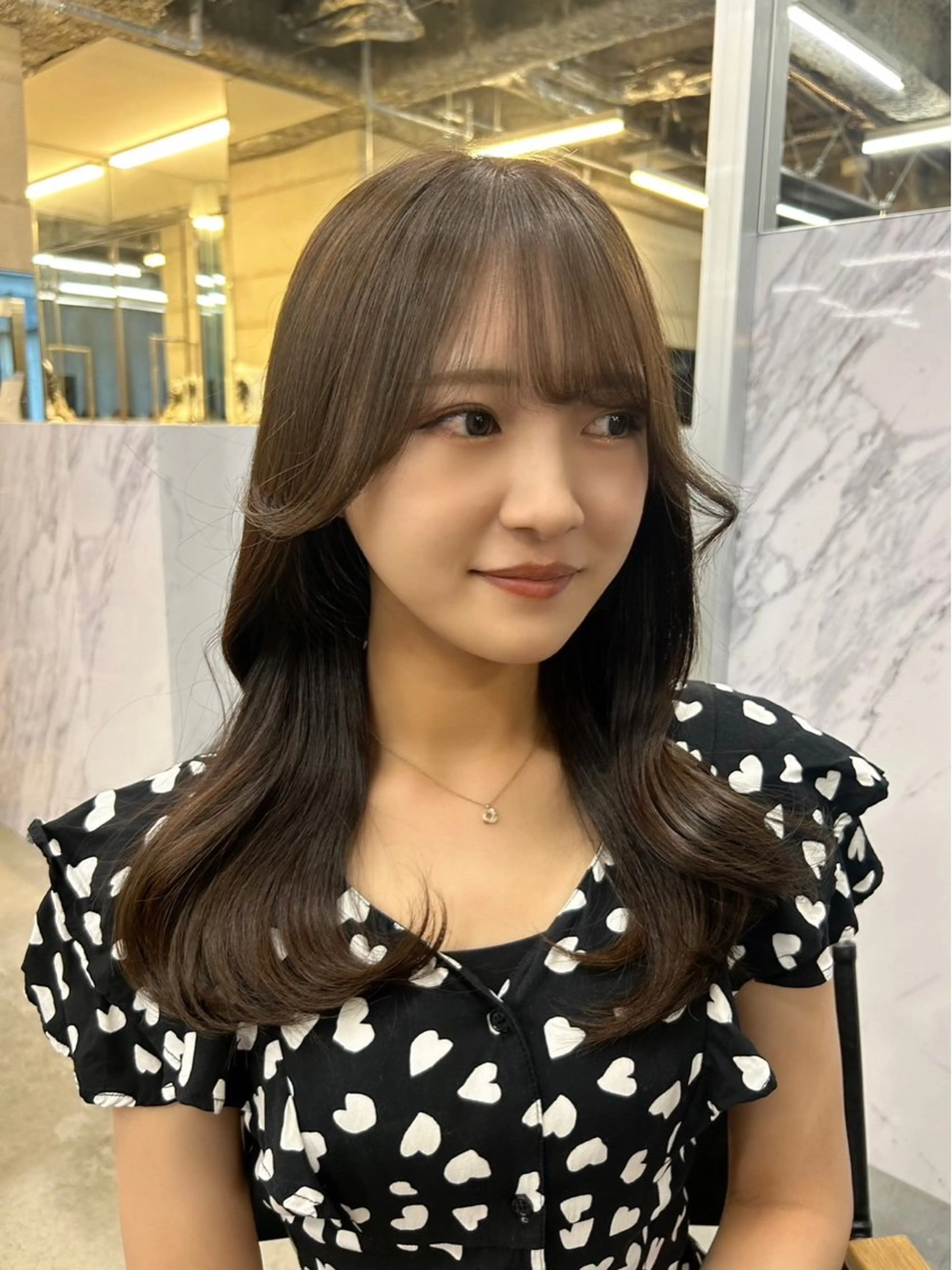 ロング 女性らしいモテヘア 韓国ヘアhikariのヘアスタイル