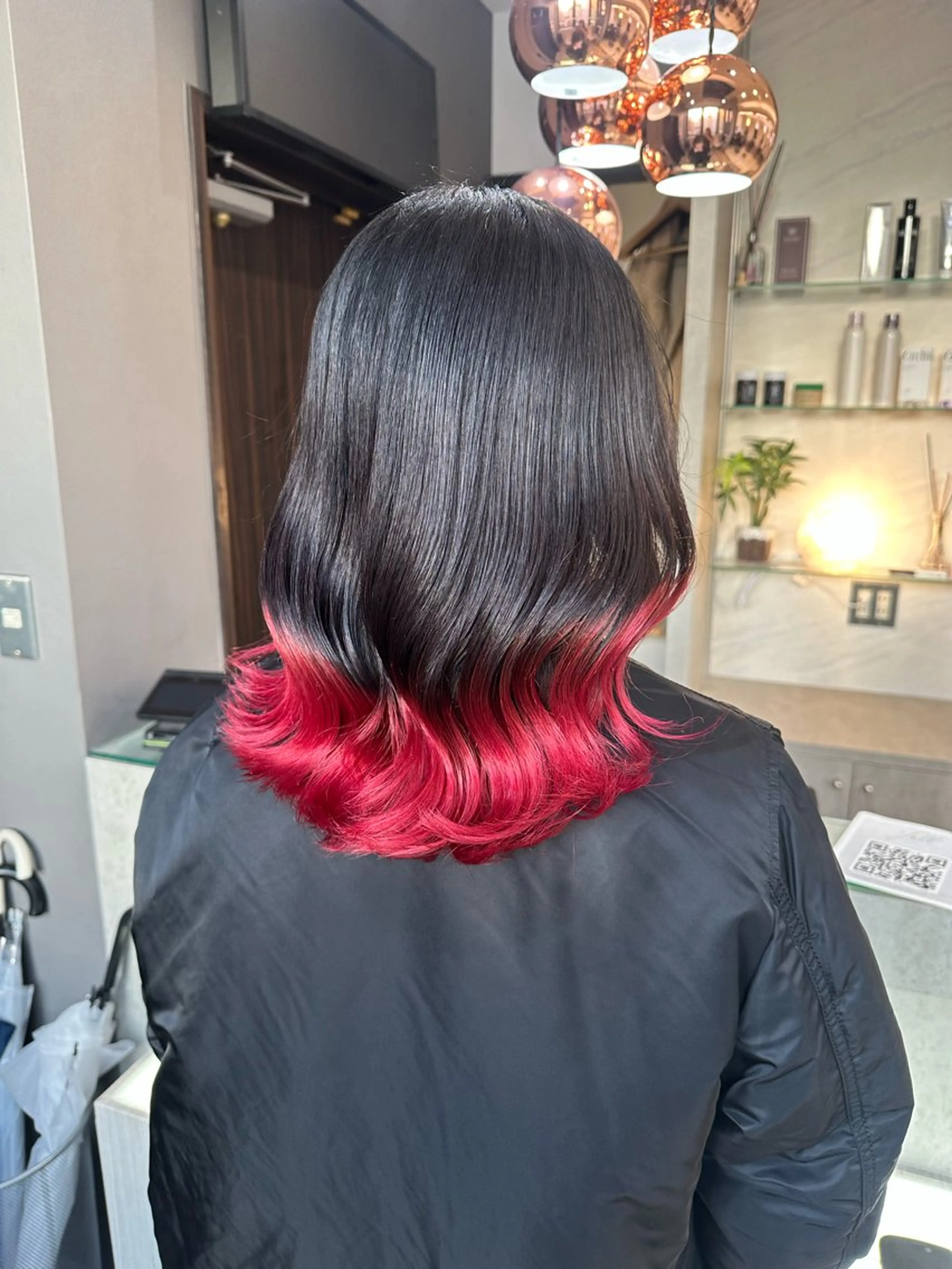 ミディアム AYAKASA 暖色カラー/レイヤーのヘアスタイル