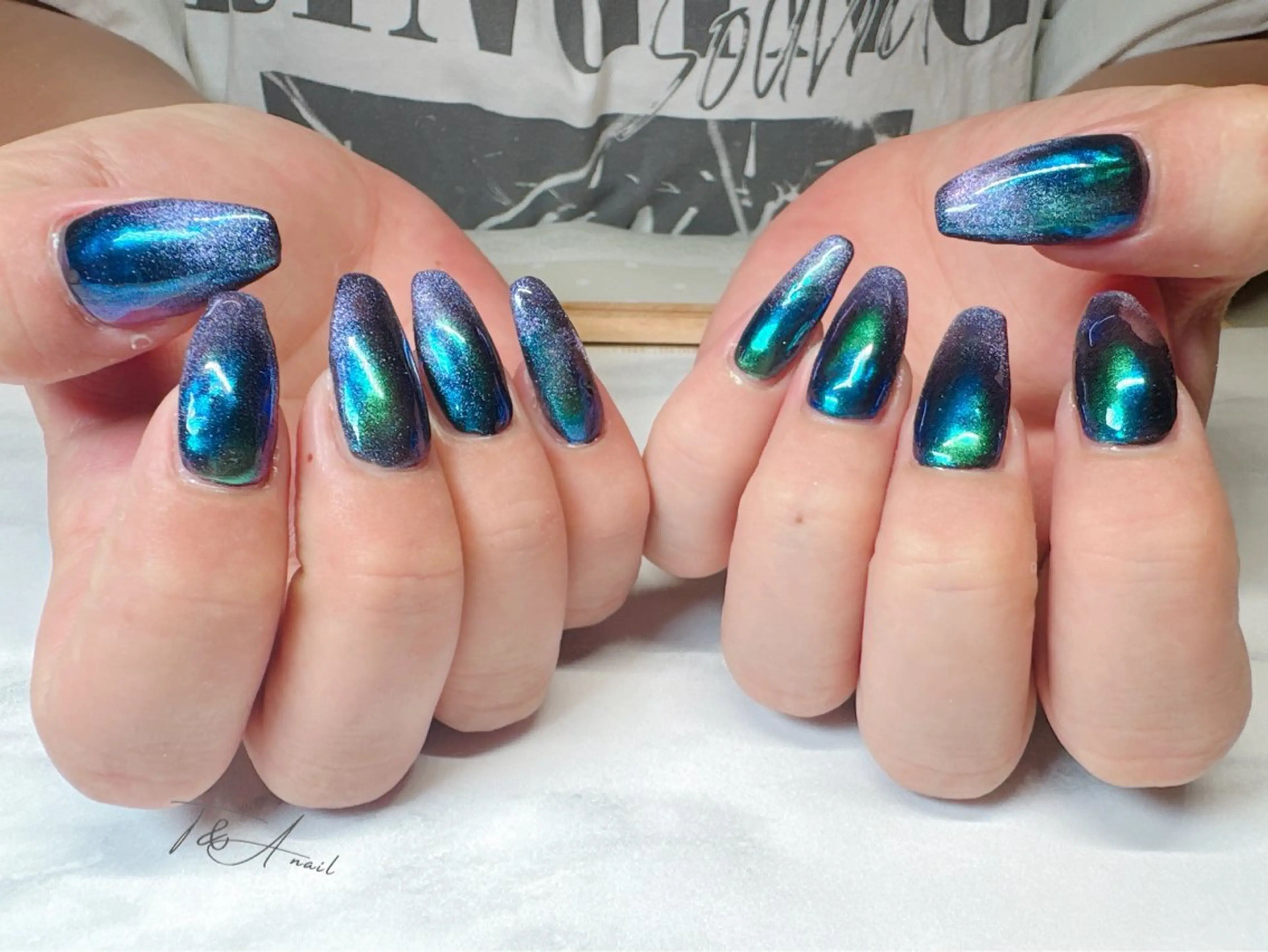 ネイル ジェルネイル キラキラネイル マグネットネイル ミラーネイル スカルプネイル ハンドネイル T&A nailのネイルデザイン