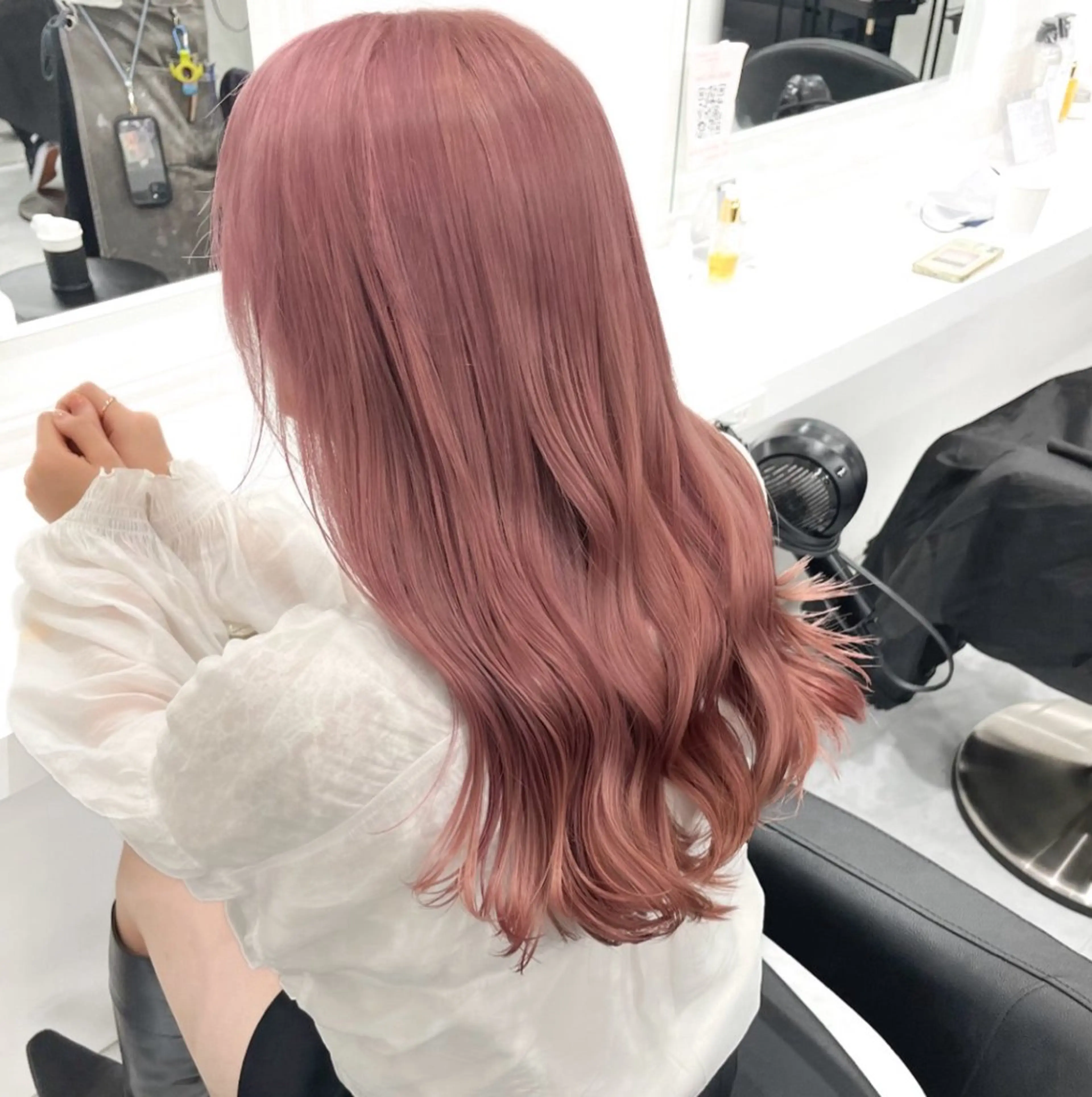 ロング カラー 🫧うる艶トレンド 🫧透明感カラーのヘアスタイル