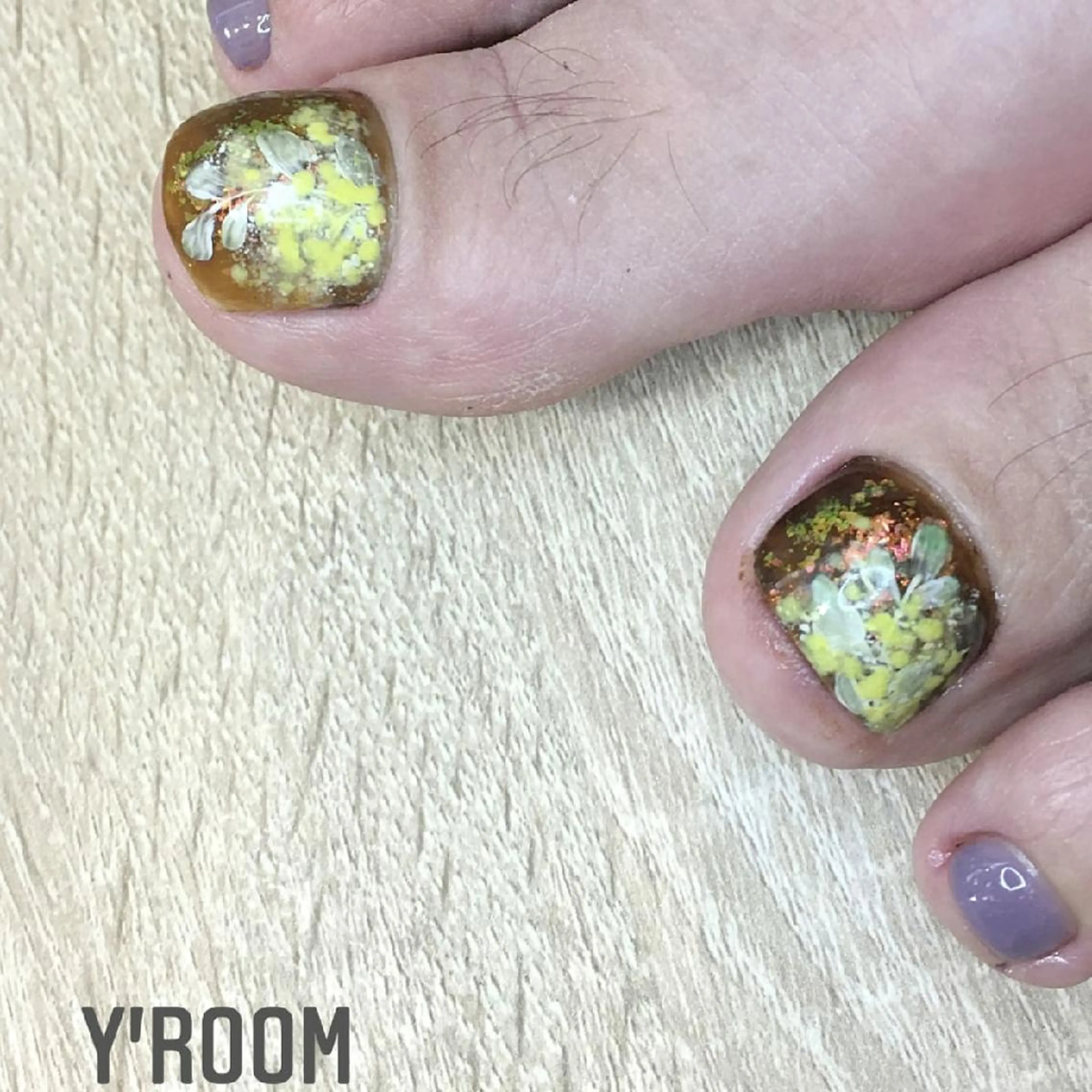 ネイル フラッシュネイル ジェルネイル マグネットネイル ニュアンスネイル ワンカラーネイル YUKA （ネイリスト）のネイルデザイン