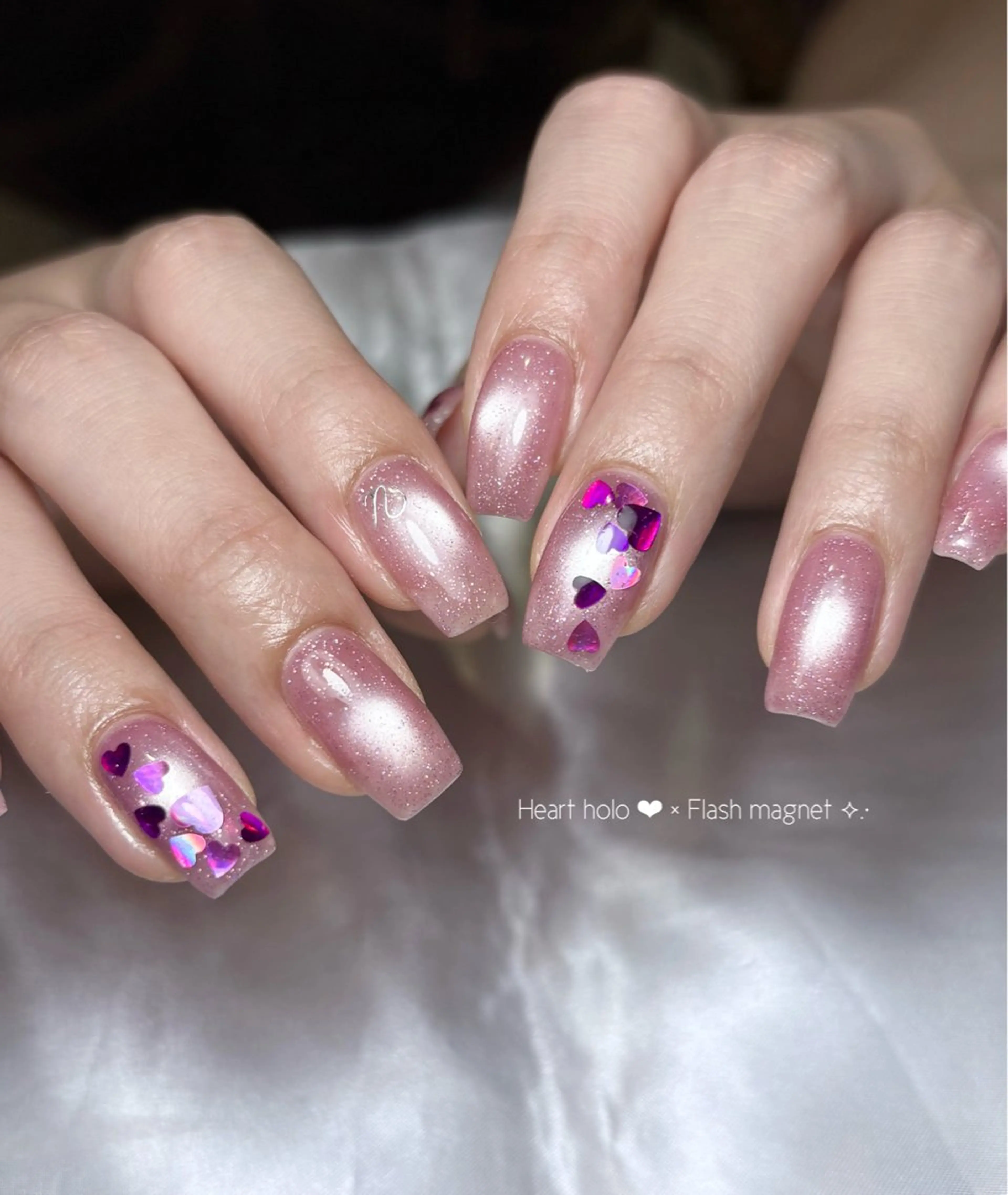 ネイル フラッシュネイル ラメ(グリッター) マグネットネイル ハンドネイル mofie🤍ユミ/ 恵比寿/パラジェルのネイルデザイン
