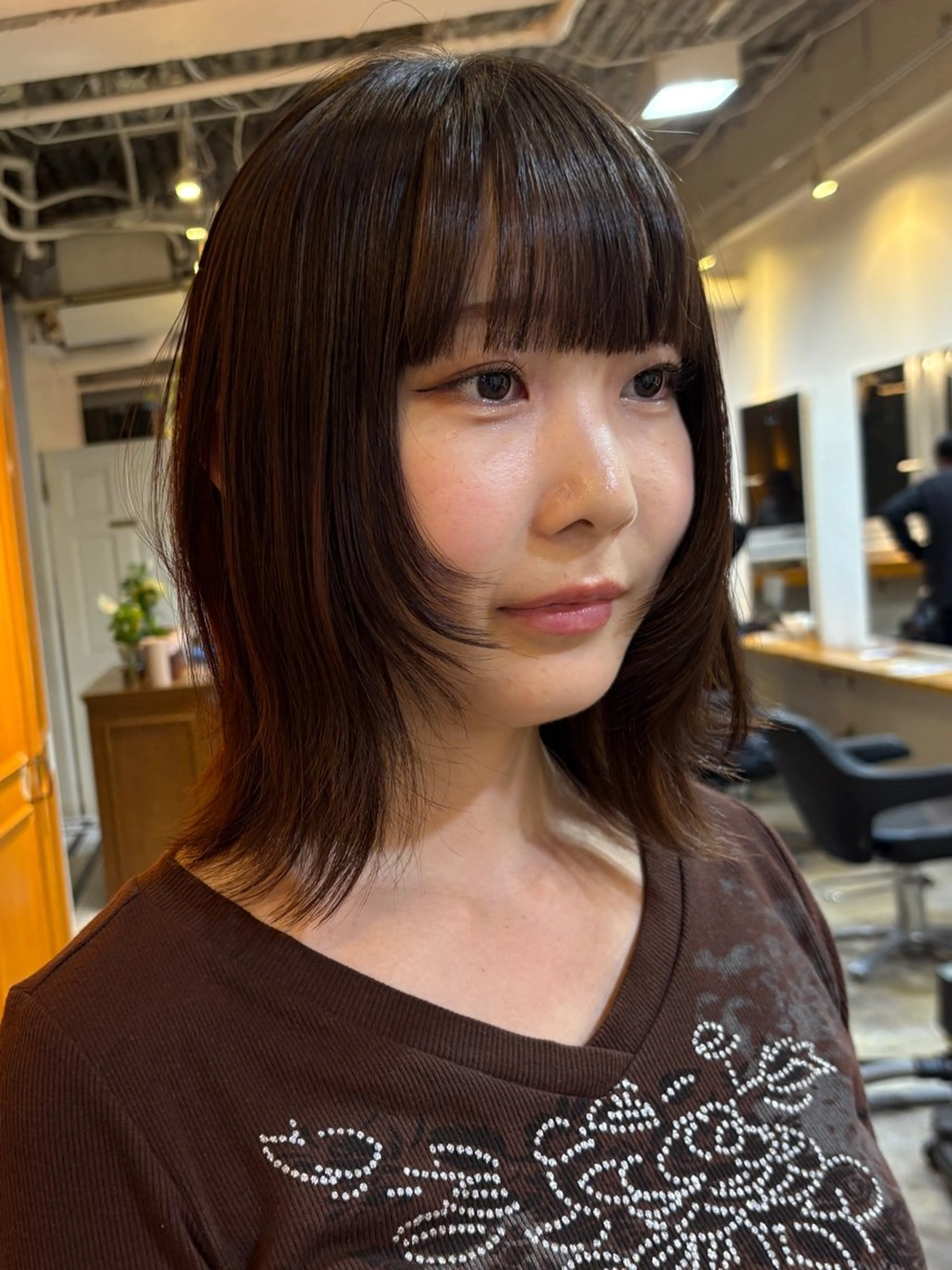 ミディアム カラー カット ヘアカラー トリートメント RIN/韓国ヘア レイヤーカットのヘアスタイル