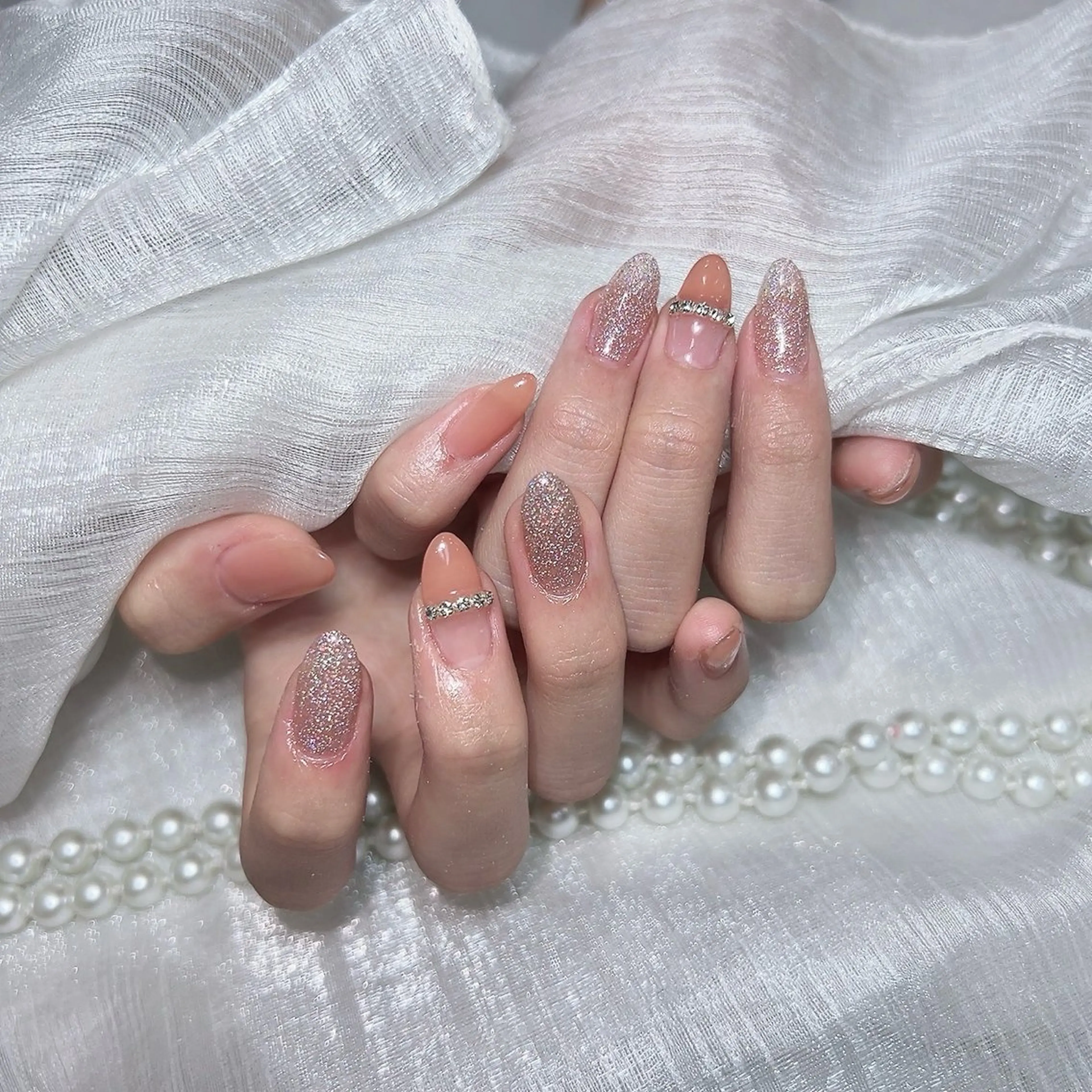 ネイル アートネイル フラッシュネイル ジェルネイル グラデーション ラメ(グリッター) ハンドネイル You&Me Reonaのネイルデザイン