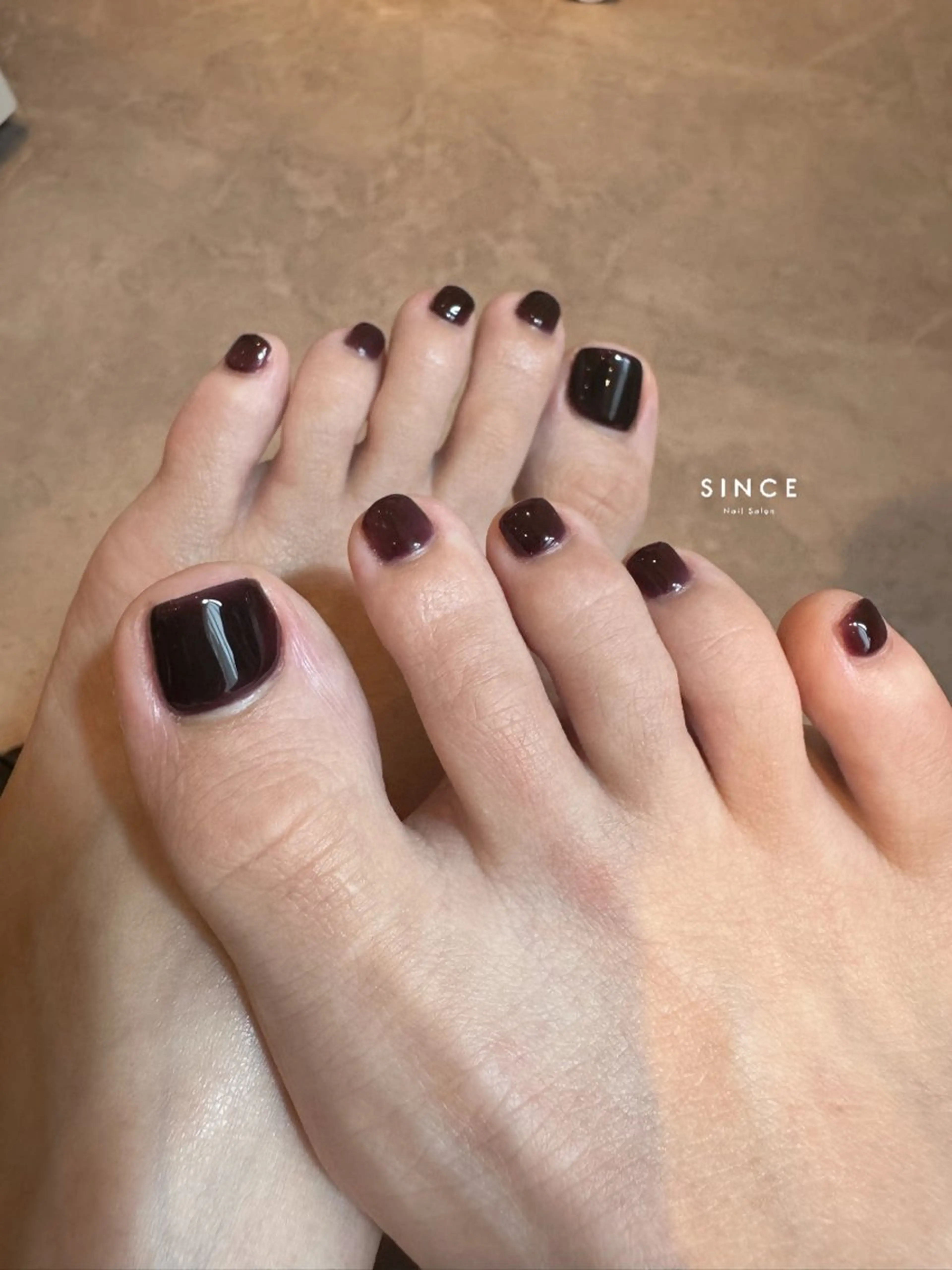 ネイル フットネイル ワンカラーネイル フットネイル パラジェルプレミアムサロン　SINCE所属・HONAMI パラジェル専門店のネイルデザイン