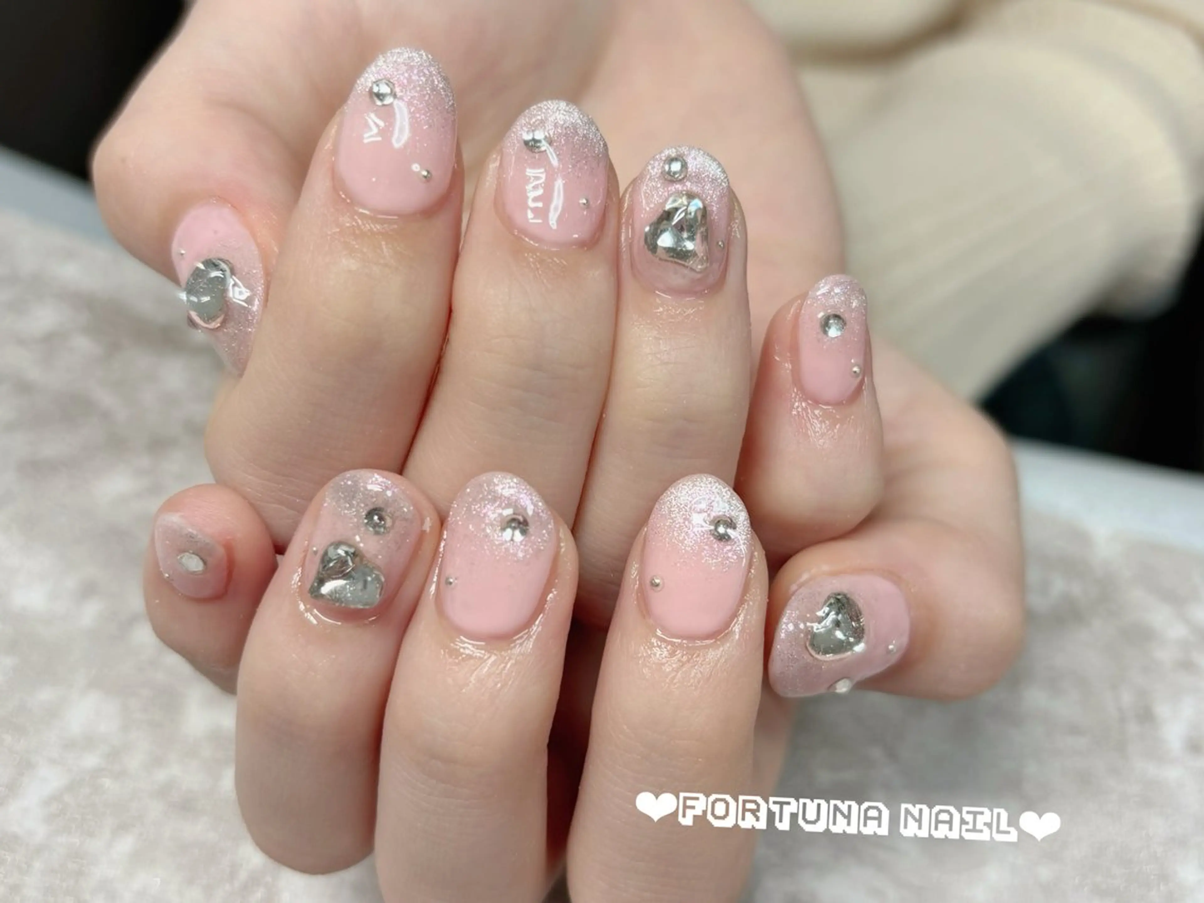 ネイル ハンドネイル ハンドケア Nail •Head スパFortunaのネイルデザイン