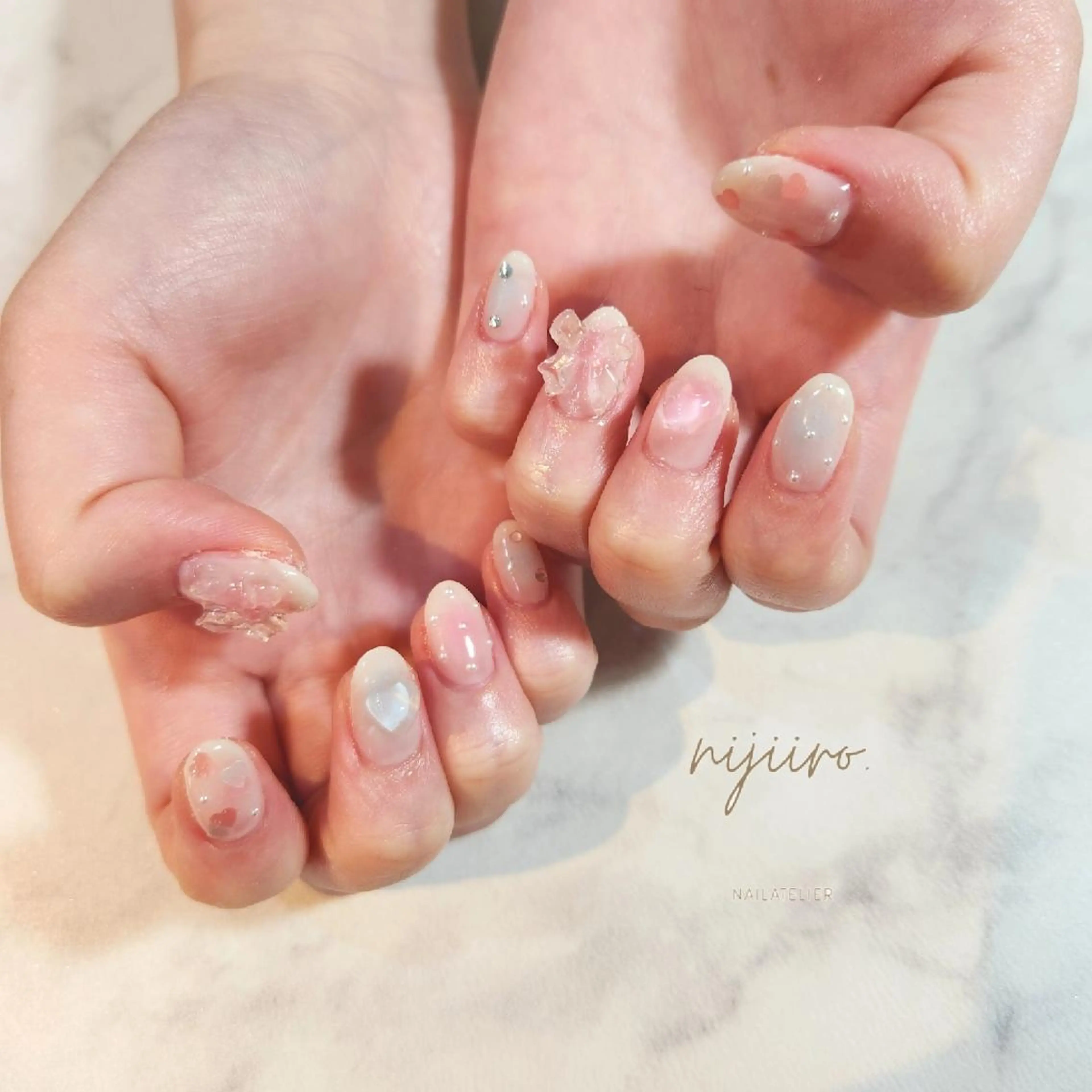 ネイル ハンドネイル nailatelier nijiiro.所属・nijiiro🌈 サトウのネイルデザイン