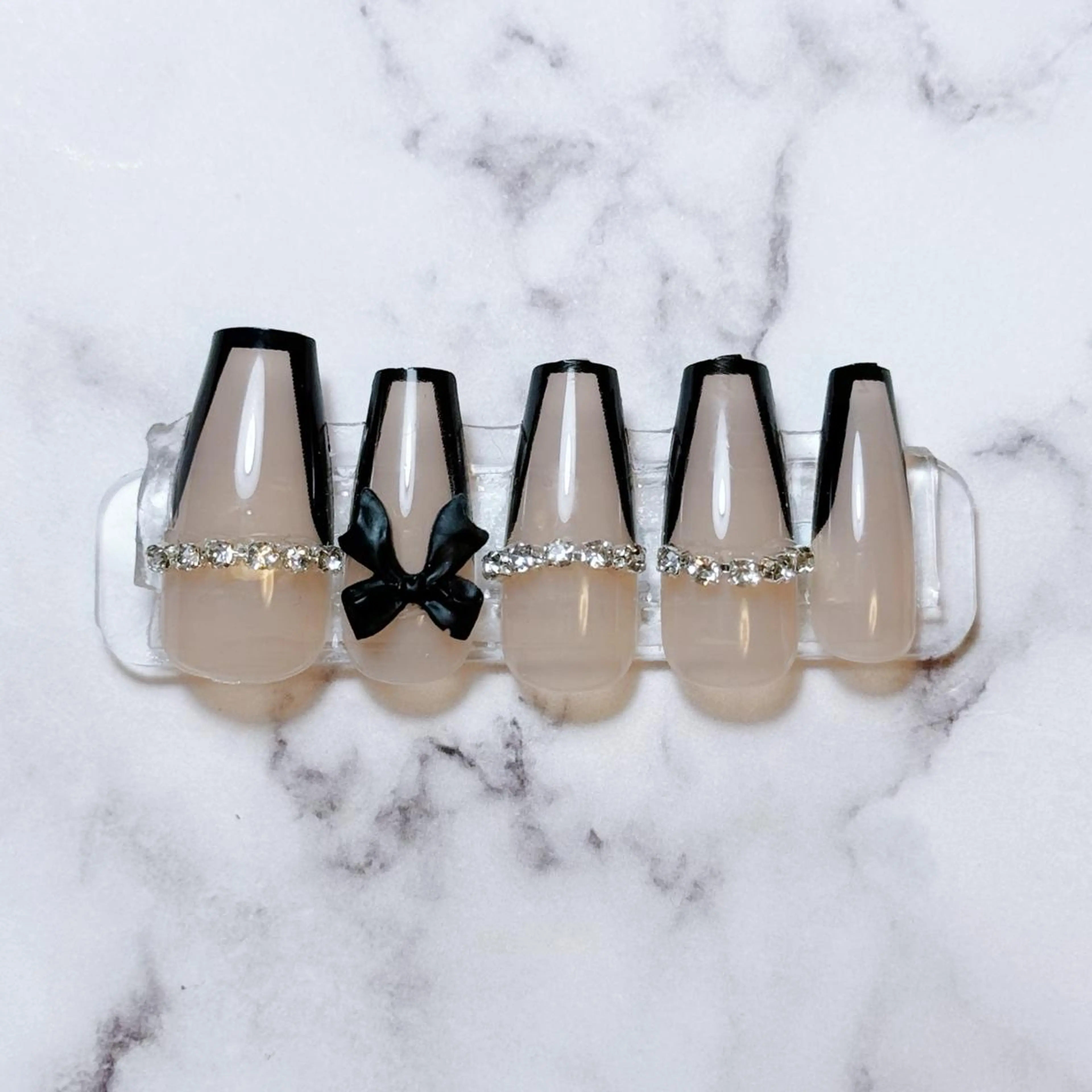 ネイル 🌈Yun nail hyejin💋のネイルデザイン