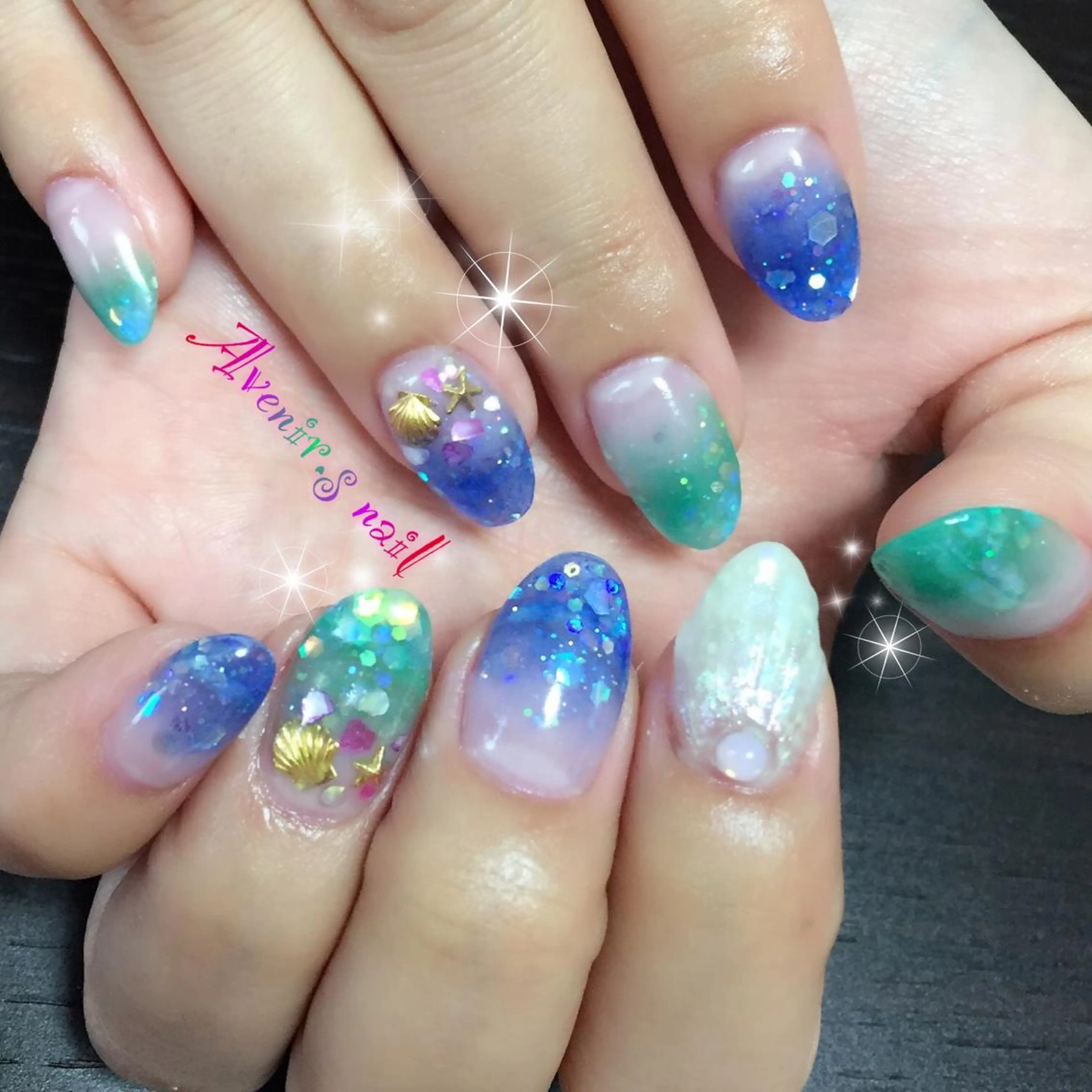 ネイル オーロラネイル Home Salon Avenir.のネイルデザイン