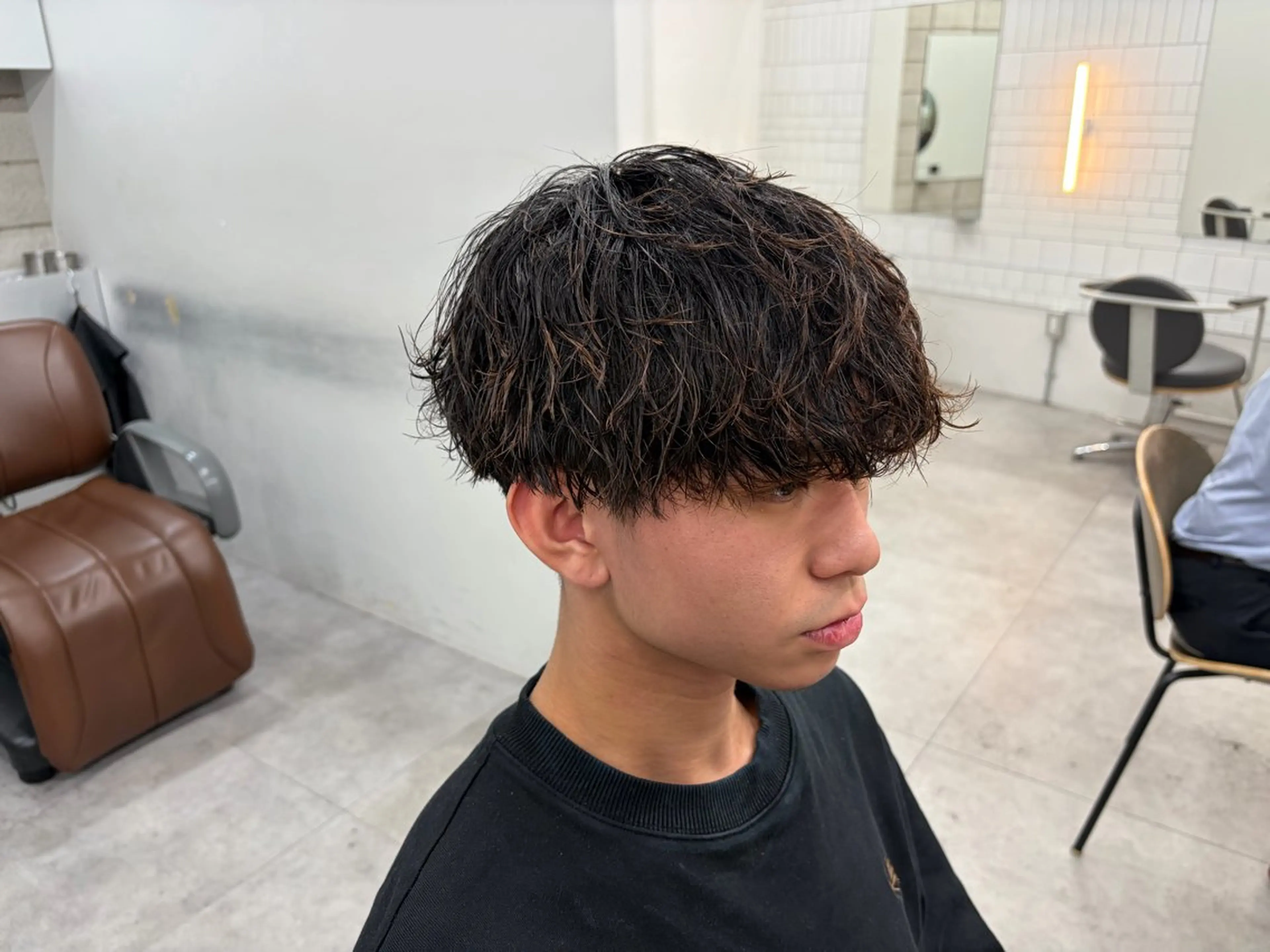 ショート パーマ メンズ メンズパーマ くせ毛 カット パーマ メンズサロンww by fifth西梅田店所属・外屋敷 航のヘアスタイル