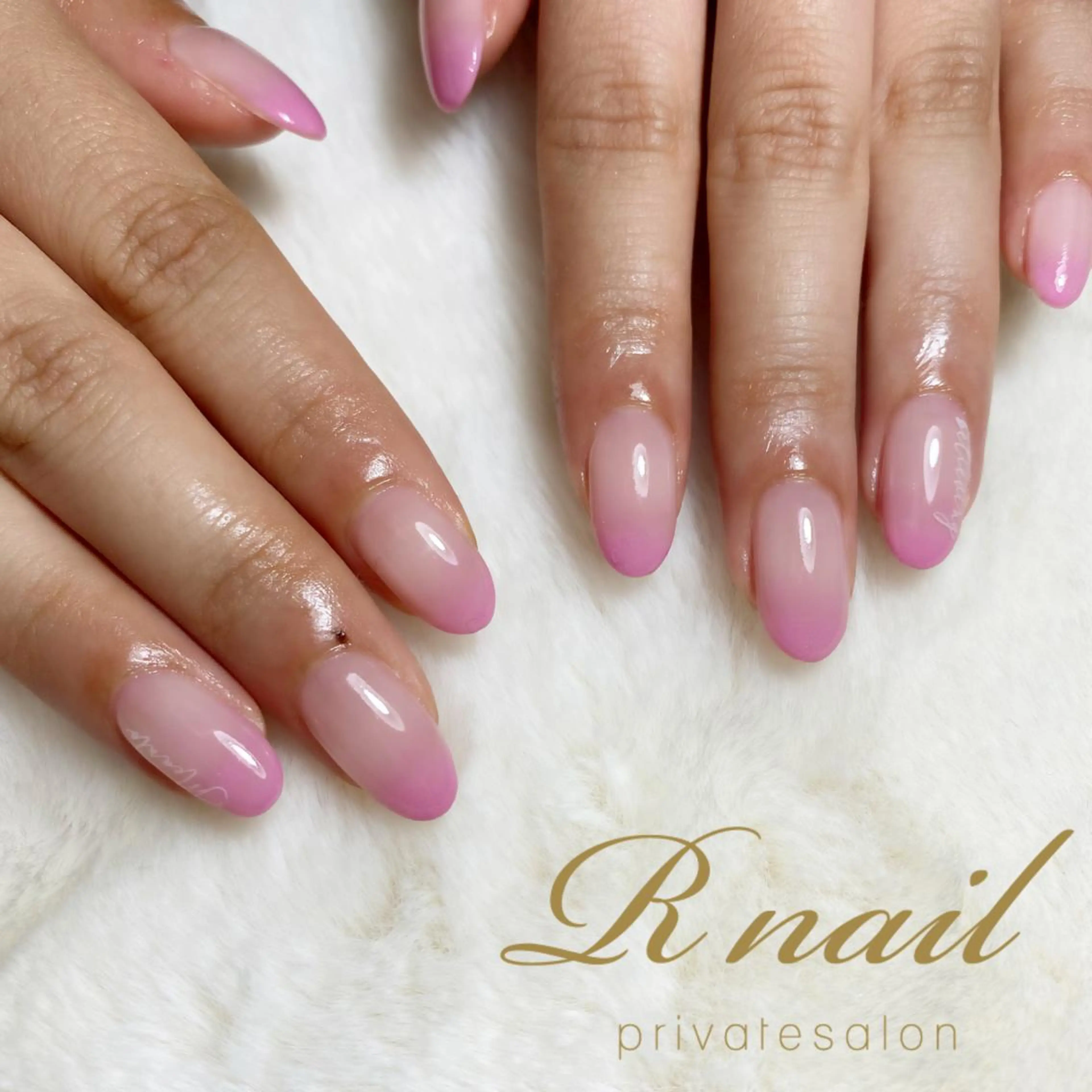 ネイル R nailのネイルデザイン