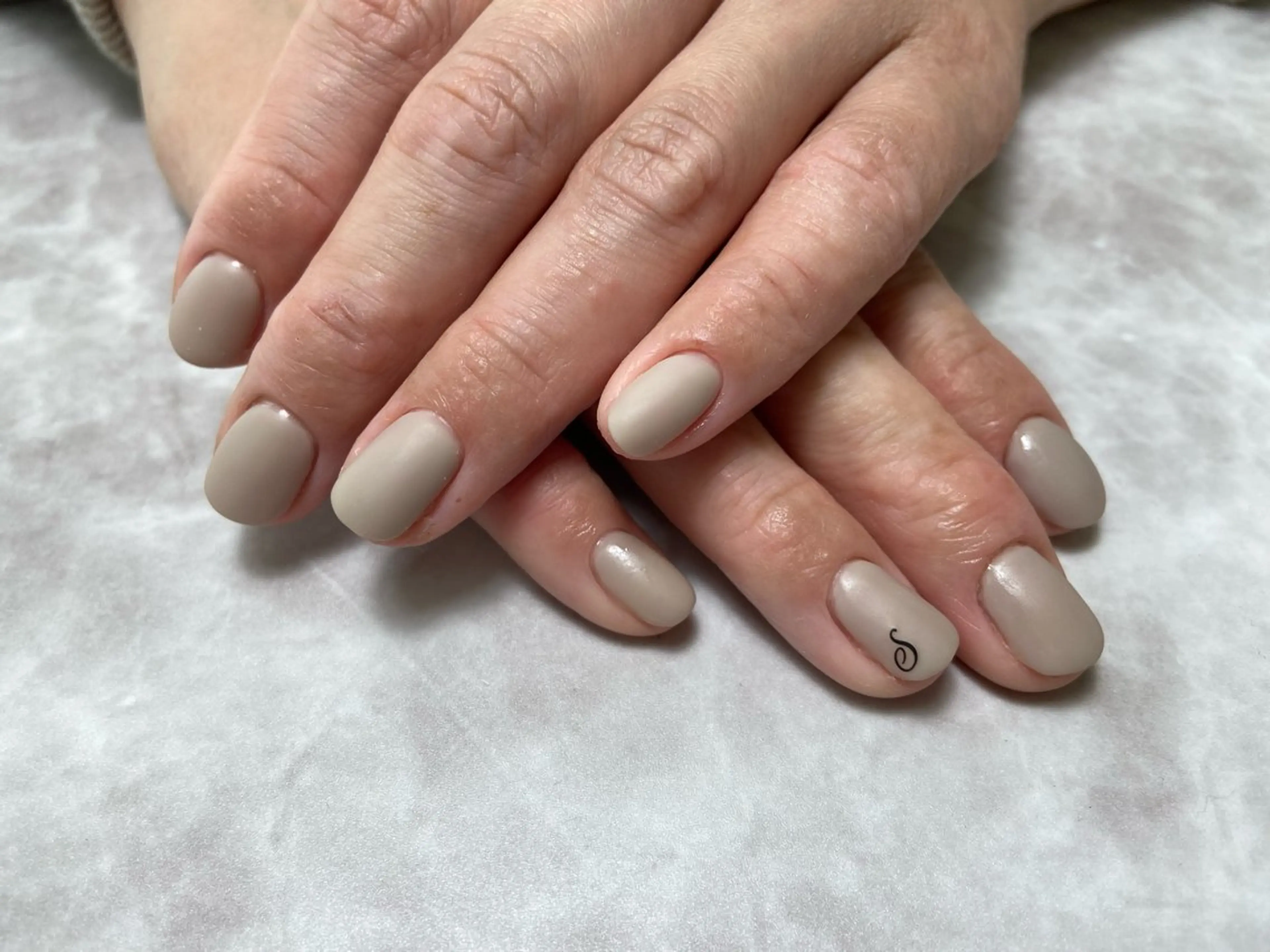 ネイル マットネイル ワンカラーネイル A-nail あずさ　閉店のネイルデザイン