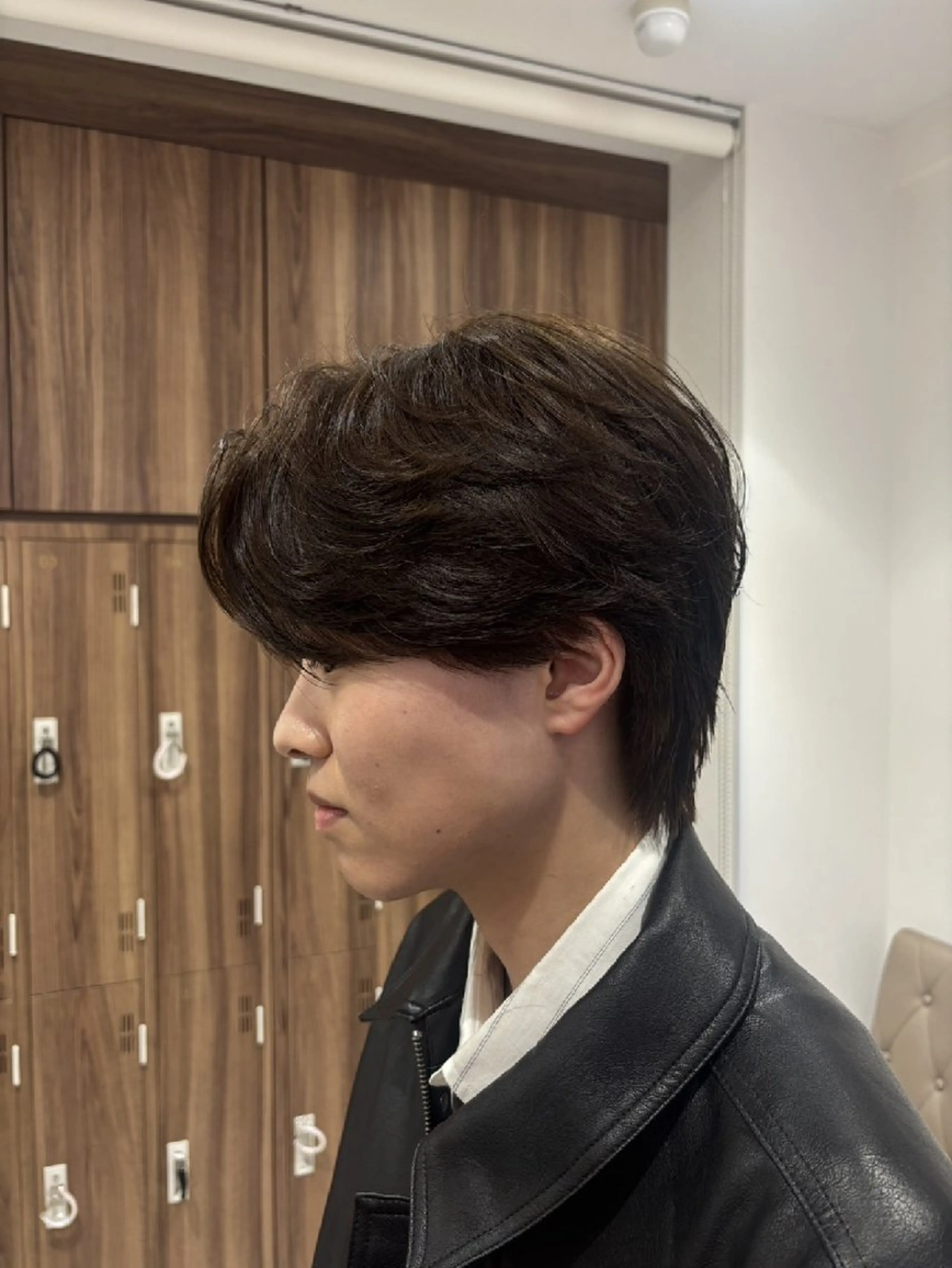 メンズ パーマ フェザーパーマ メンズパーマ ニュアンスパーマ カット パーマ トリートメント パーマ/縮毛矯正/ 韓国ヘア/副店長和田のヘアスタイル