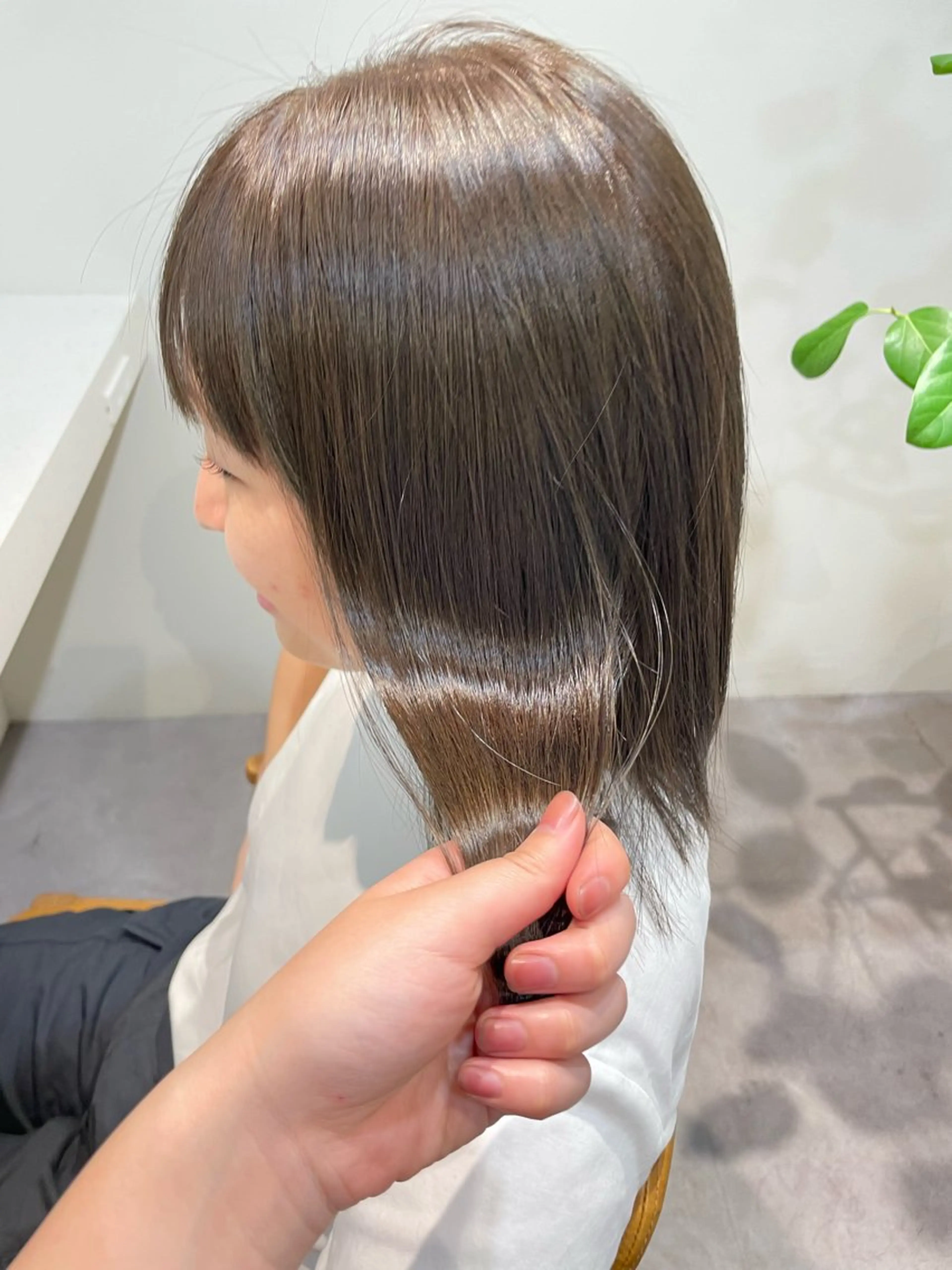 ミディアム カラー ヘアカラー トリートメント 若月 あやかのヘアスタイル