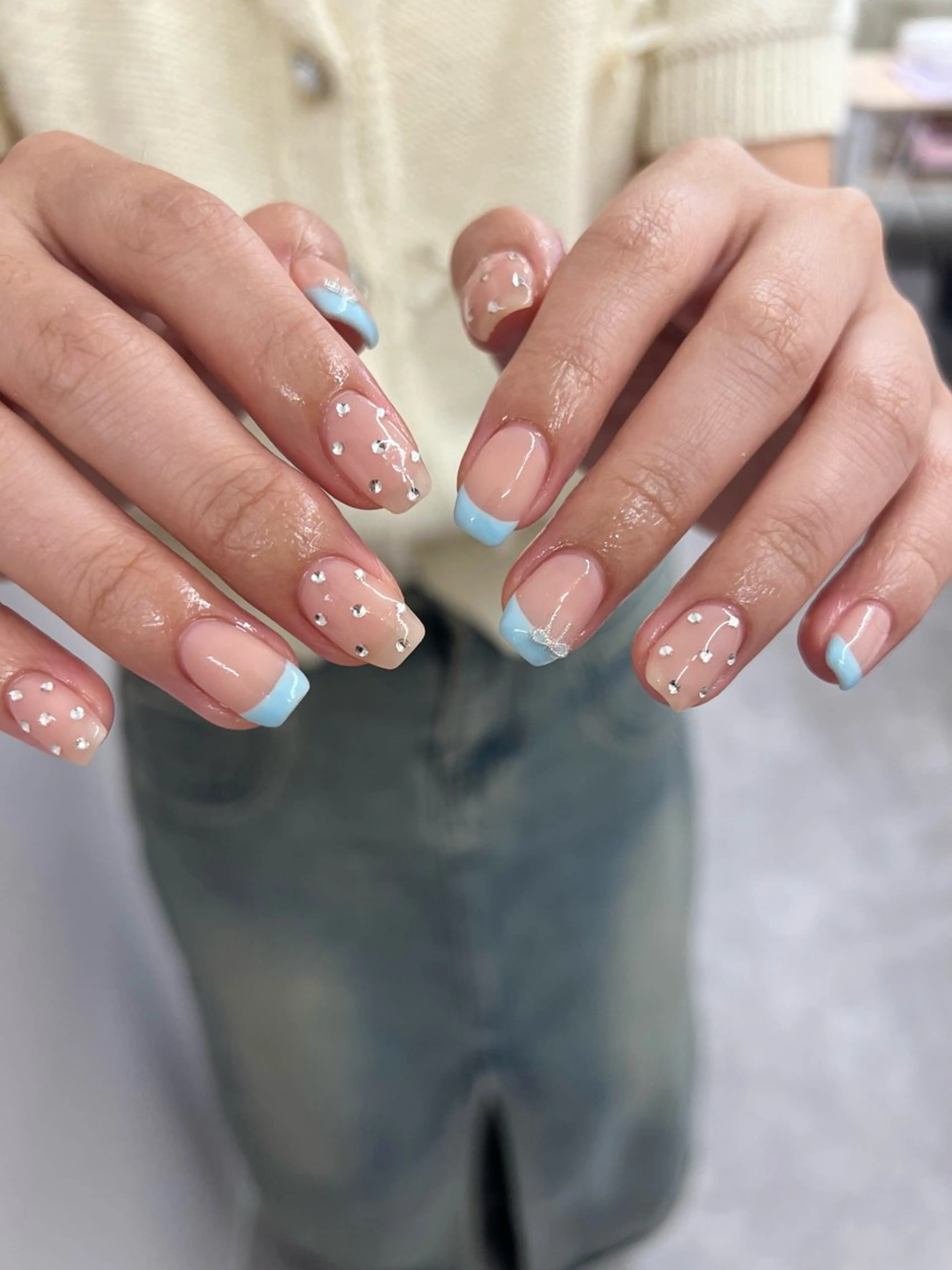 ネイル ドット フレンチネイル ジェルネイル マグネットネイル ニュアンスネイル ハンドネイル ハンドケア Bana_ Nailのネイルデザイン