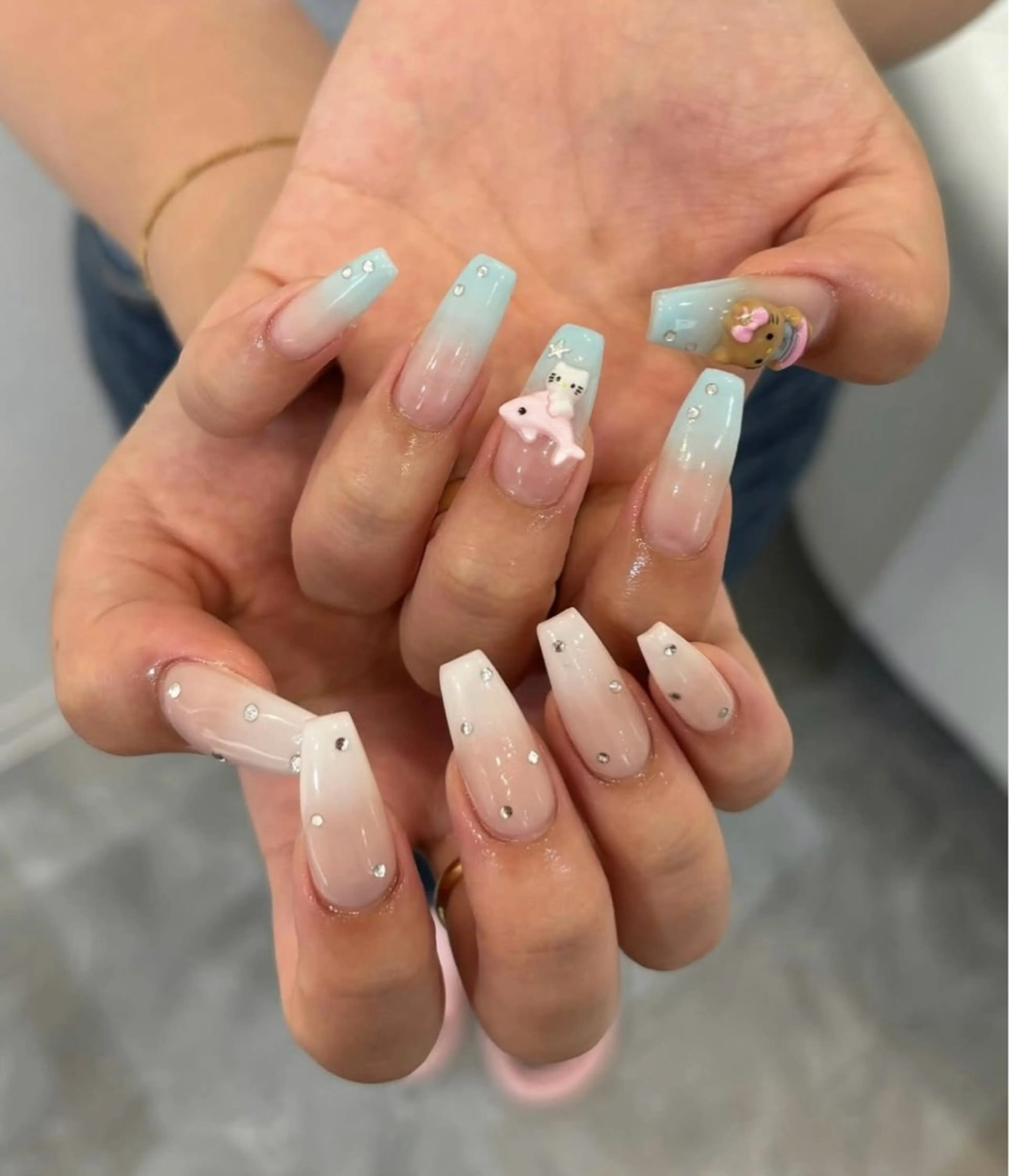 ネイル ハンドネイル BERA NAILSのネイルデザイン