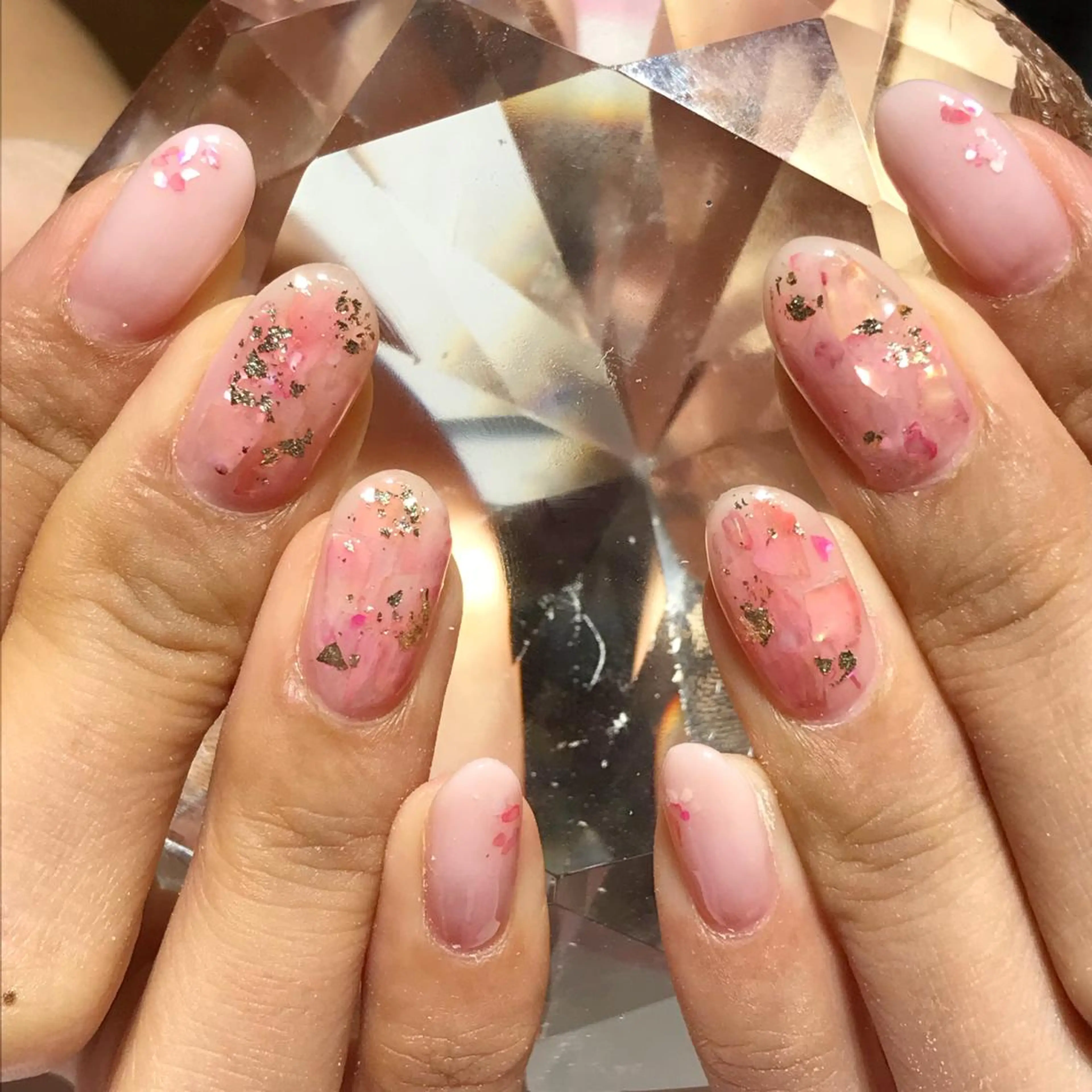 ネイル オフィスネイル ストーンネイル YUN 💅のネイルデザイン