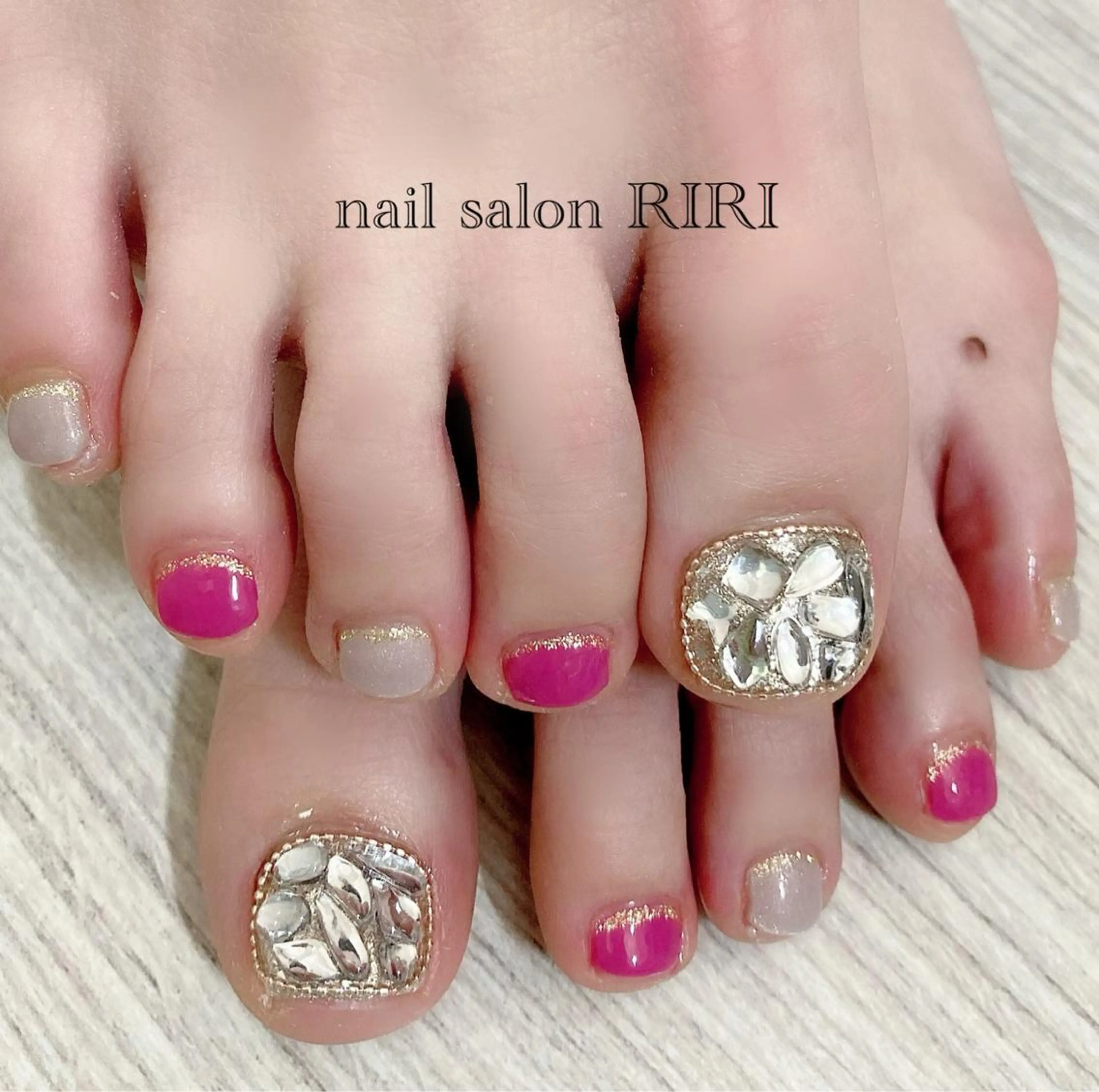 ネイル ワンホンネイル private  nail  salon RIRI所属・RIRI リリのネイルデザイン