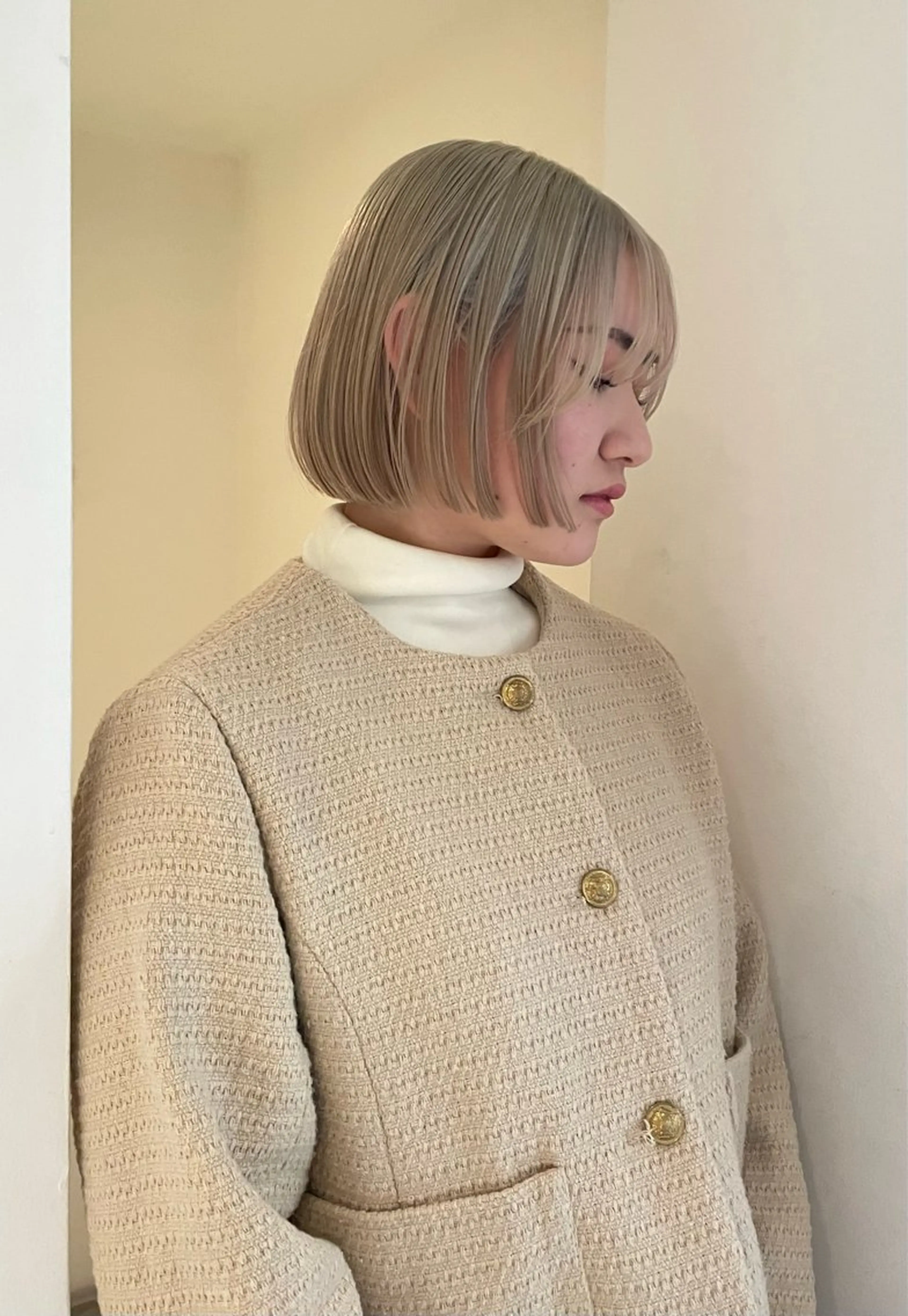 ショート カラー ハイトーンカラー ボブ ヘアカラー トリートメント chiharu ボブ/レイヤーのヘアスタイル