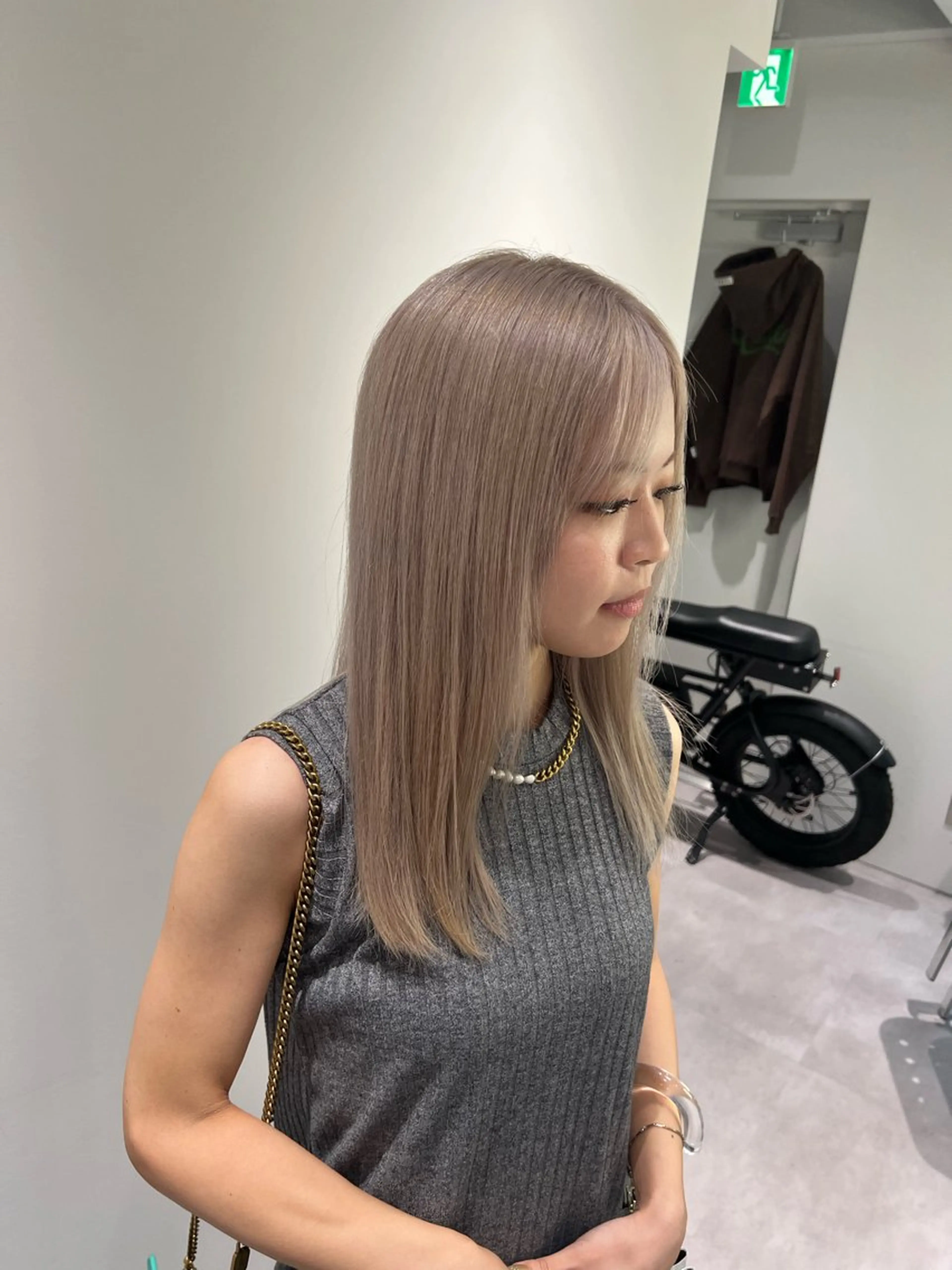 セミロング カラー 矢島颯哉/ハイトーン ブリーチカラー💎のヘアスタイル