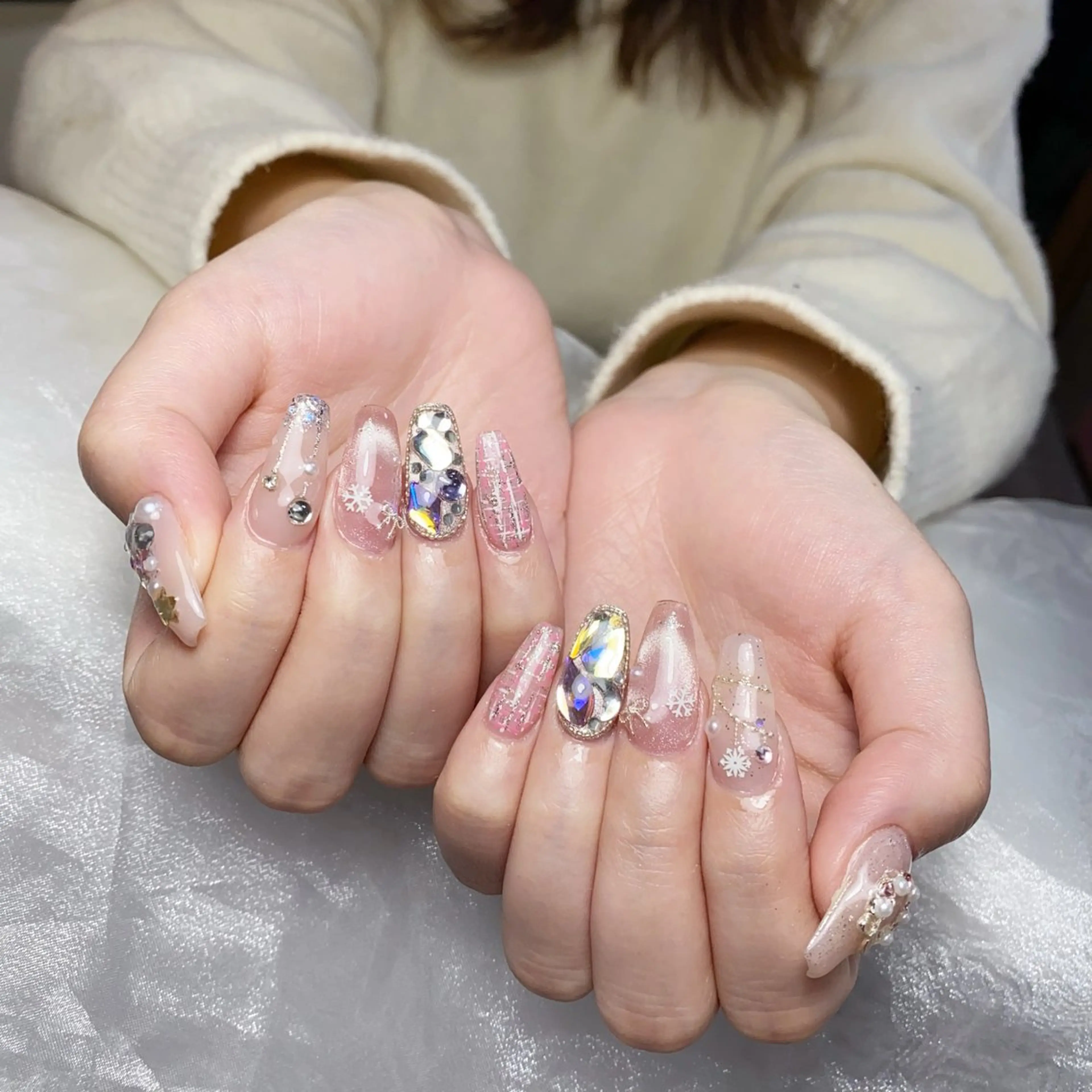 ネイル Annailsalon所属・E miのネイルデザイン