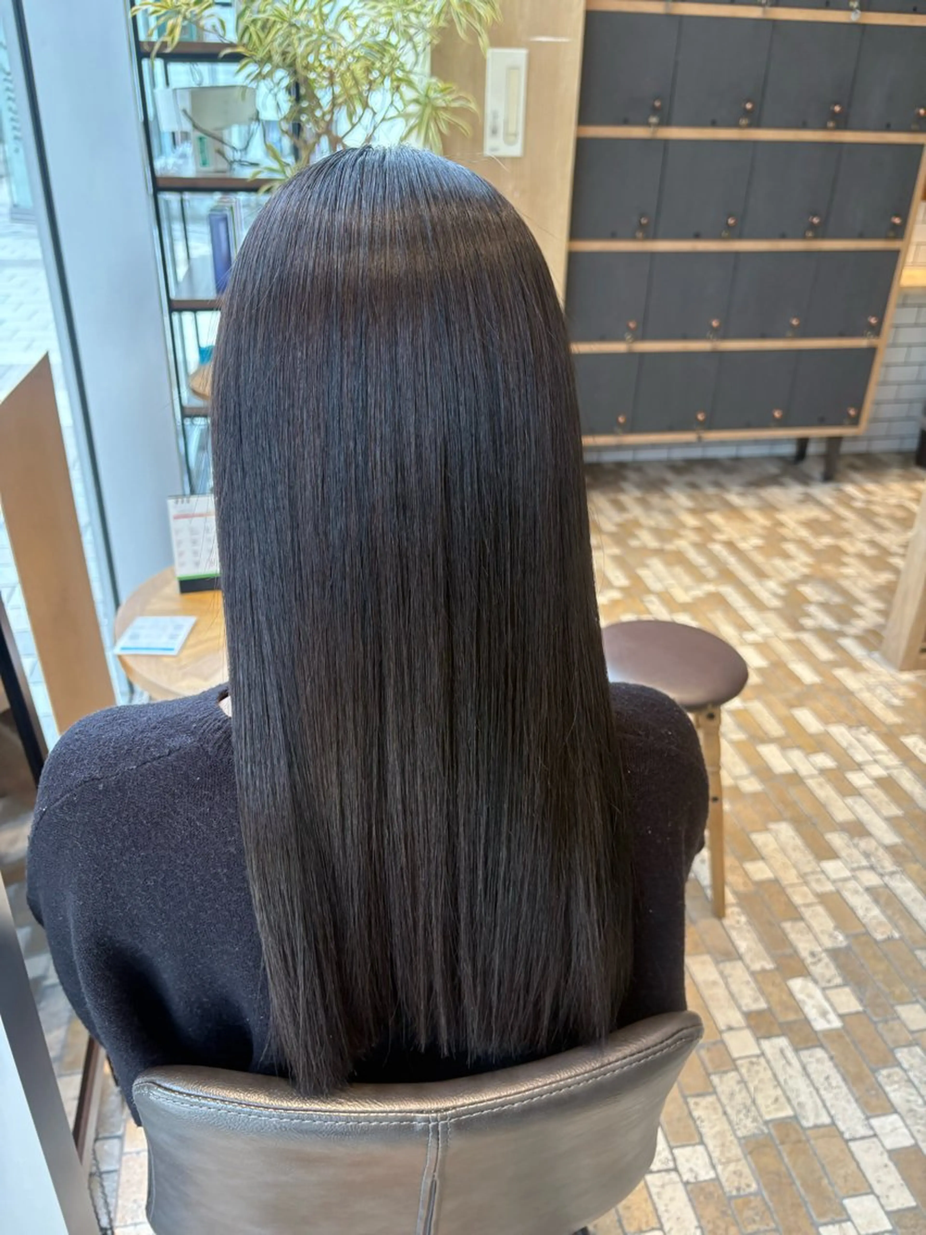 ロング Lolonois 森ノ宮/RINのヘアスタイル