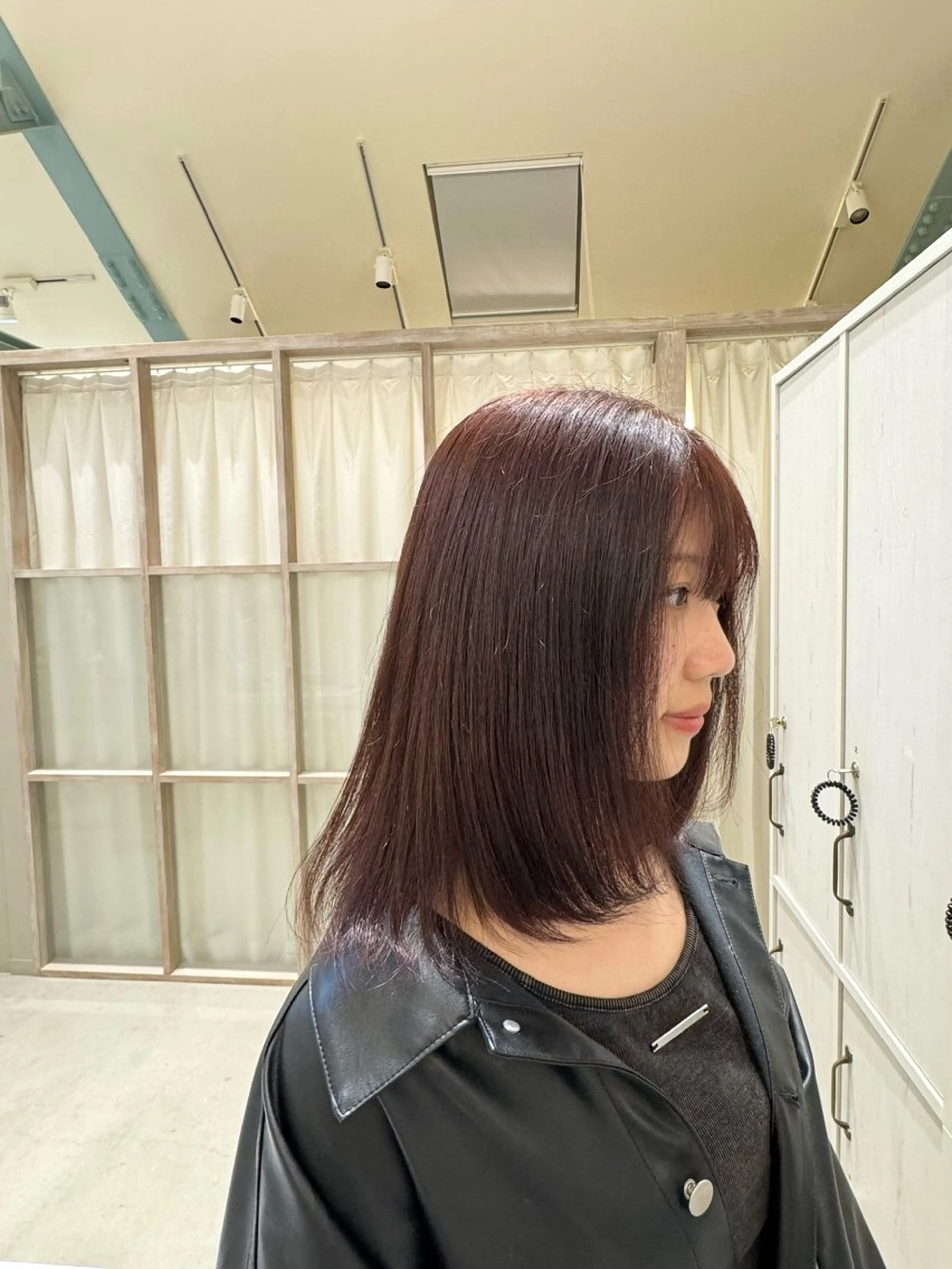 ミディアム 顔周りカット レイヤーカット 太田 千尋のヘアスタイル