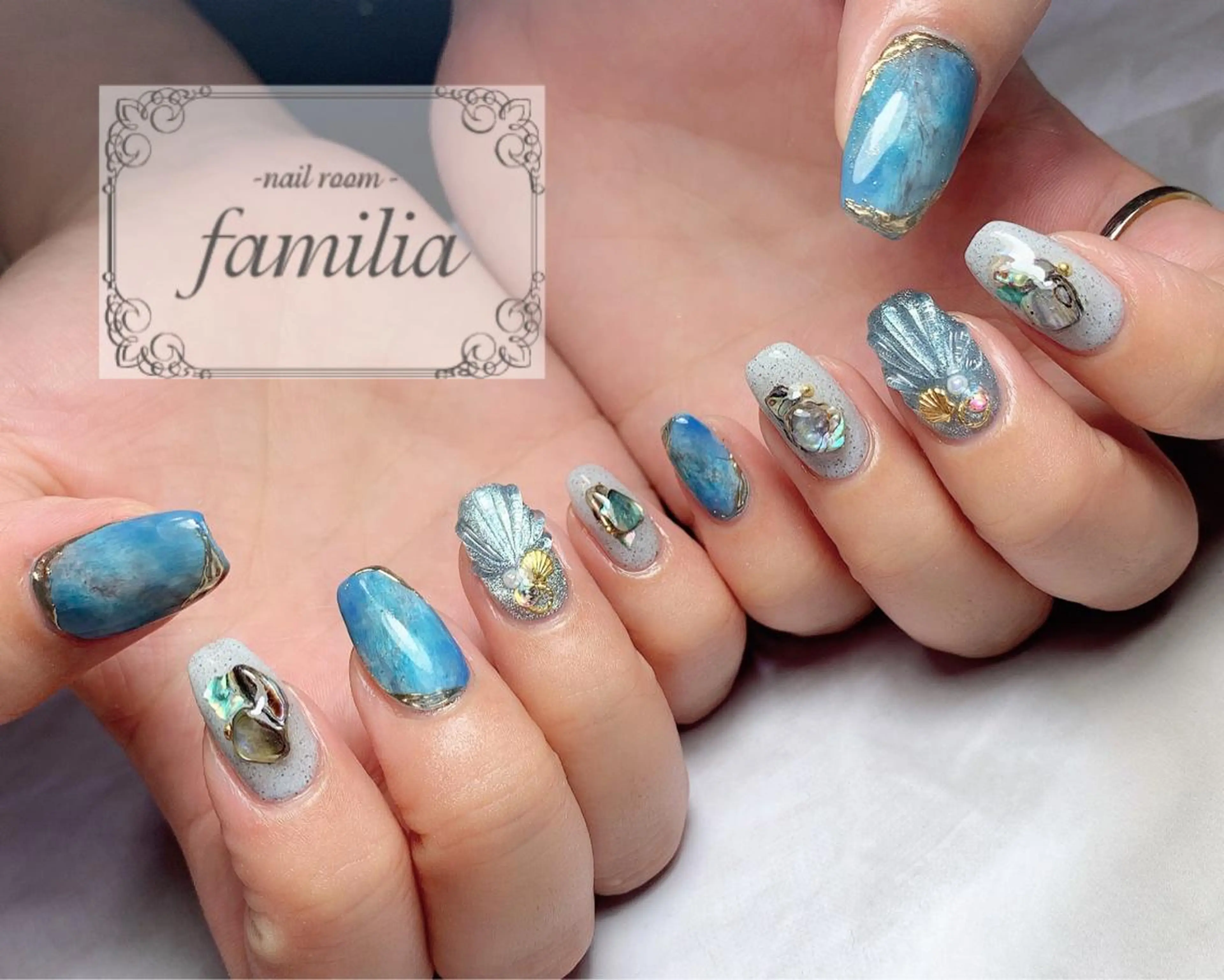 ネイル ハンドネイル -nailroom- familiaのネイルデザイン