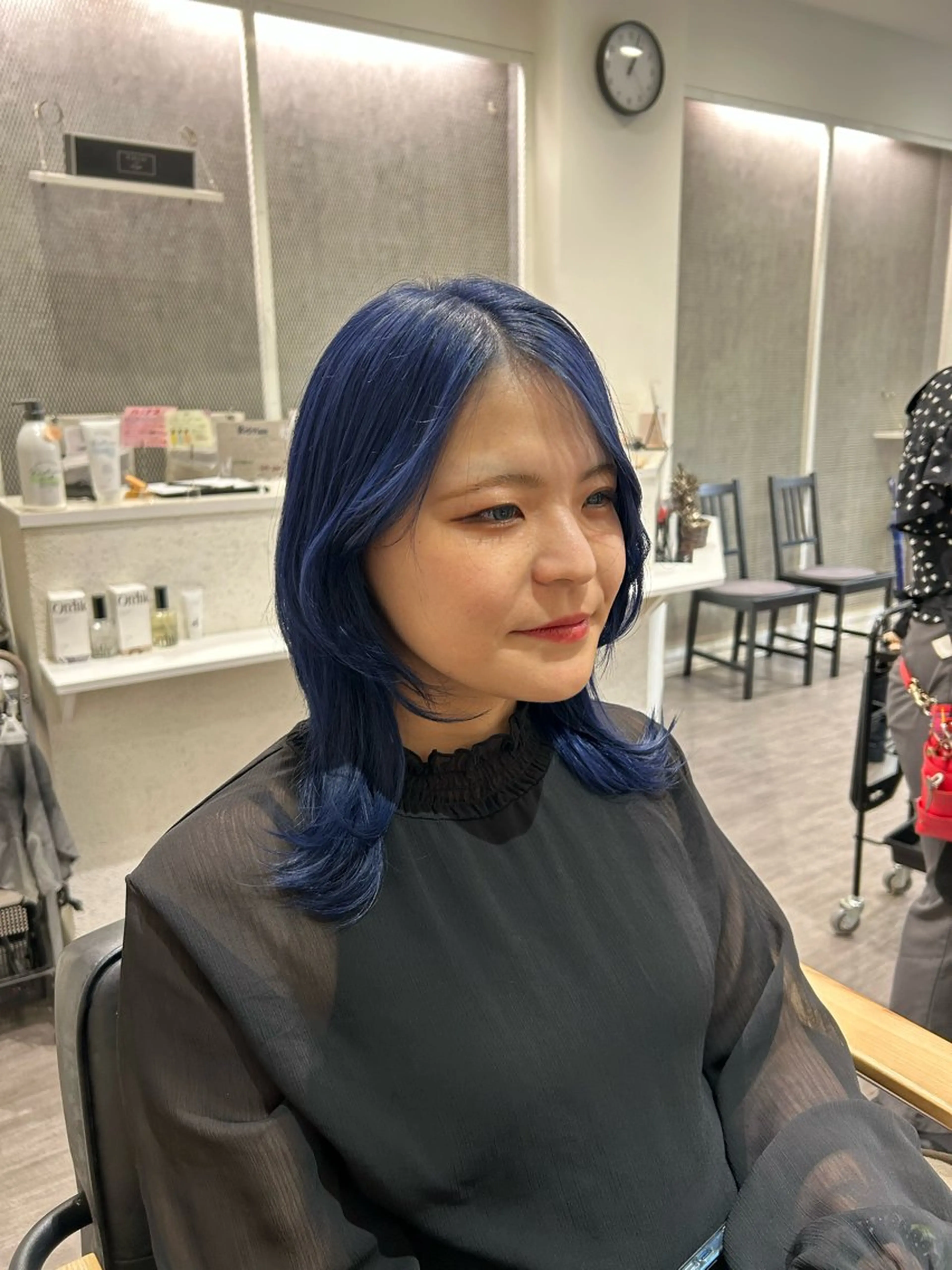 ミディアム カラー ヘアアレンジ ブルーカラー ネイビーカラー ヘアカラー トリートメント cocotte 💟草間紫音💟のヘアスタイル