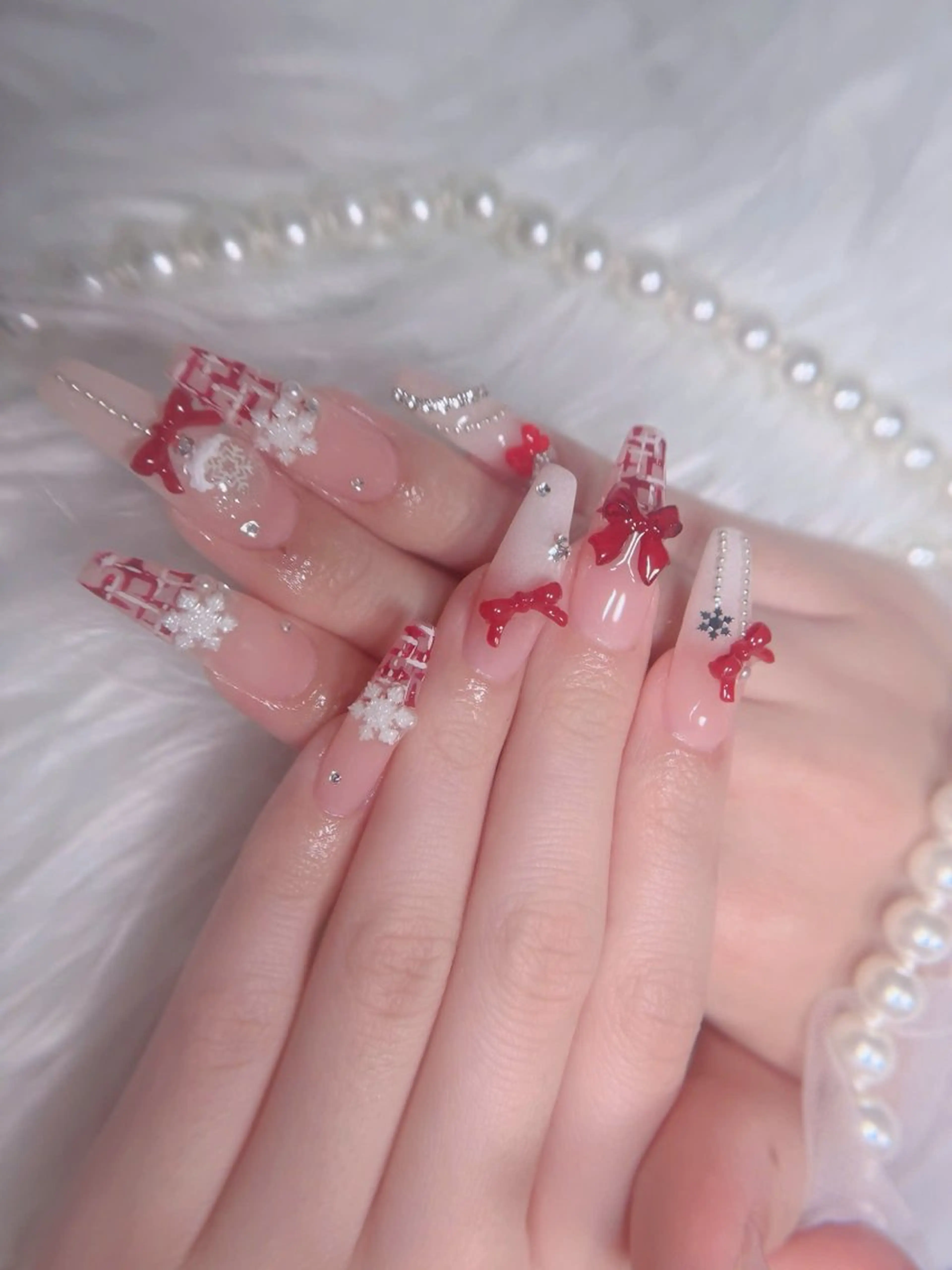 ネイル オーロラネイル フレンチネイル ジェルネイル ハロウィン 韓国ネイル ハンドネイル H.baby Nail Salonのネイルデザイン