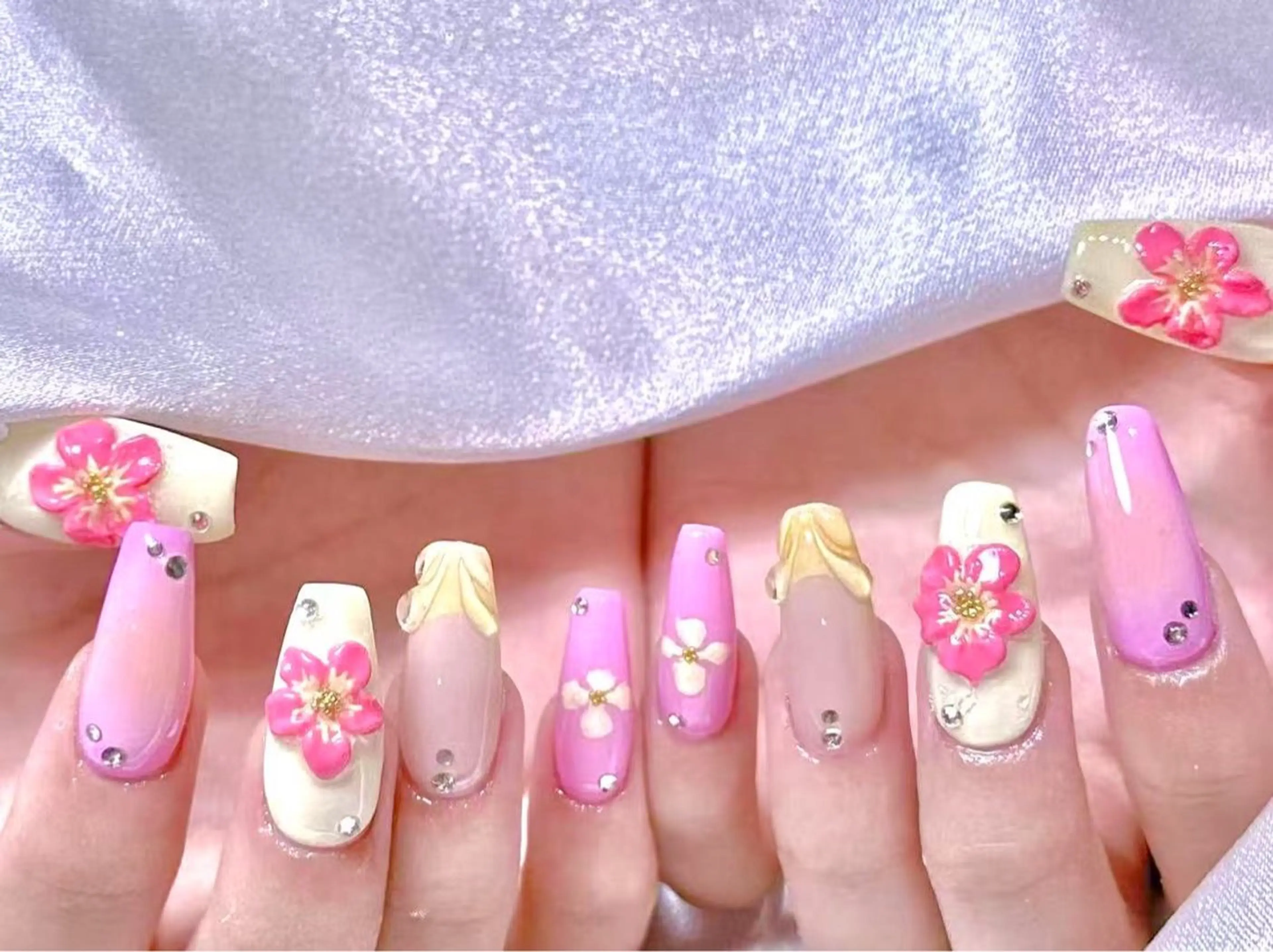 ネイル ハンドネイル ハンドケア リン リンのネイルデザイン