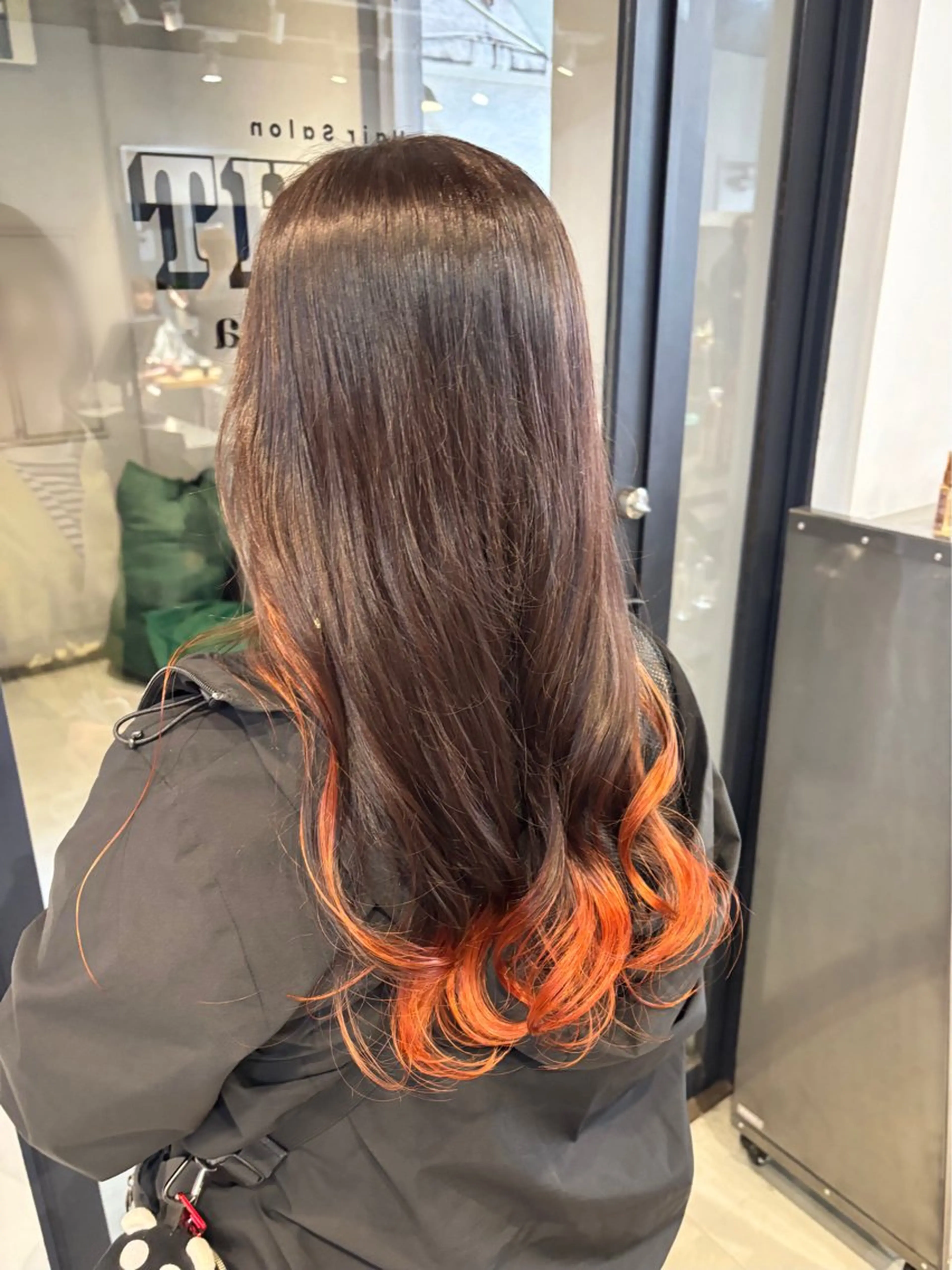 ミディアム ヘアアレンジ カット ヘアカラー 💎ハイトーン/艶 カラー モエカ💎のヘアスタイル