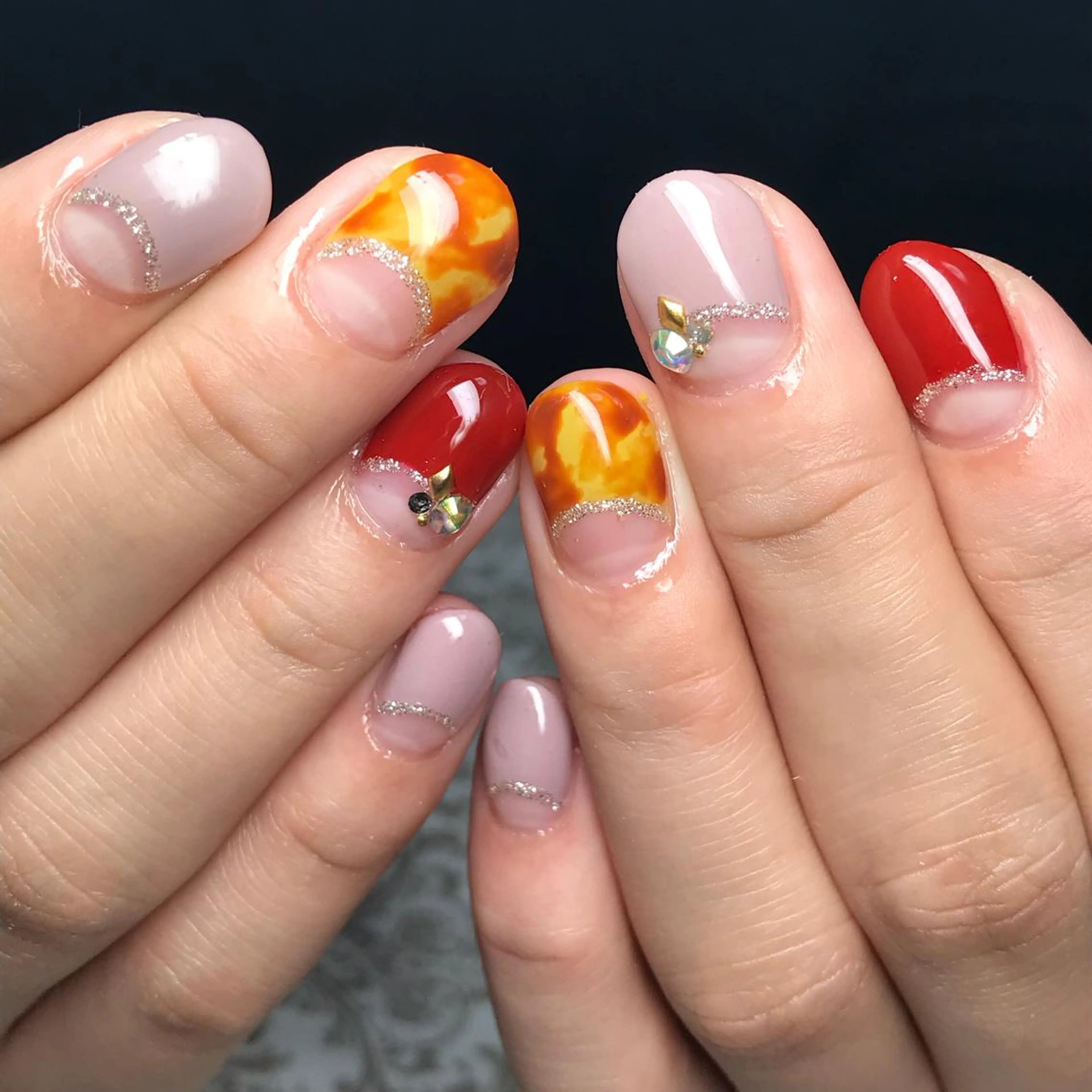 ネイル べっ甲ネイル ボルドー ストーンネイル ハンドネイル COCO+所属・COCO +のエステ・リラクイメージ