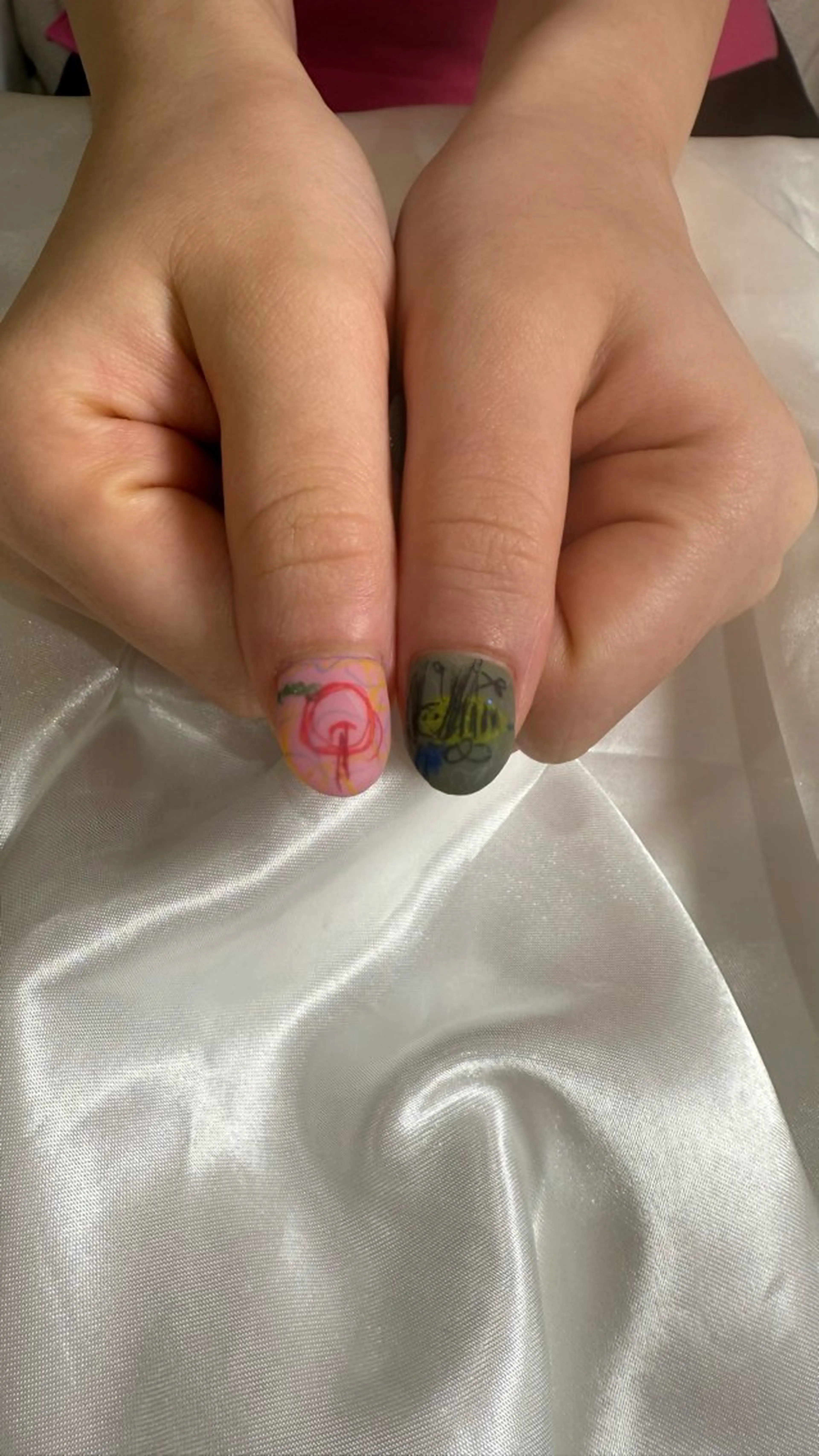 ネイル 栗林 夏鈴のネイルデザイン