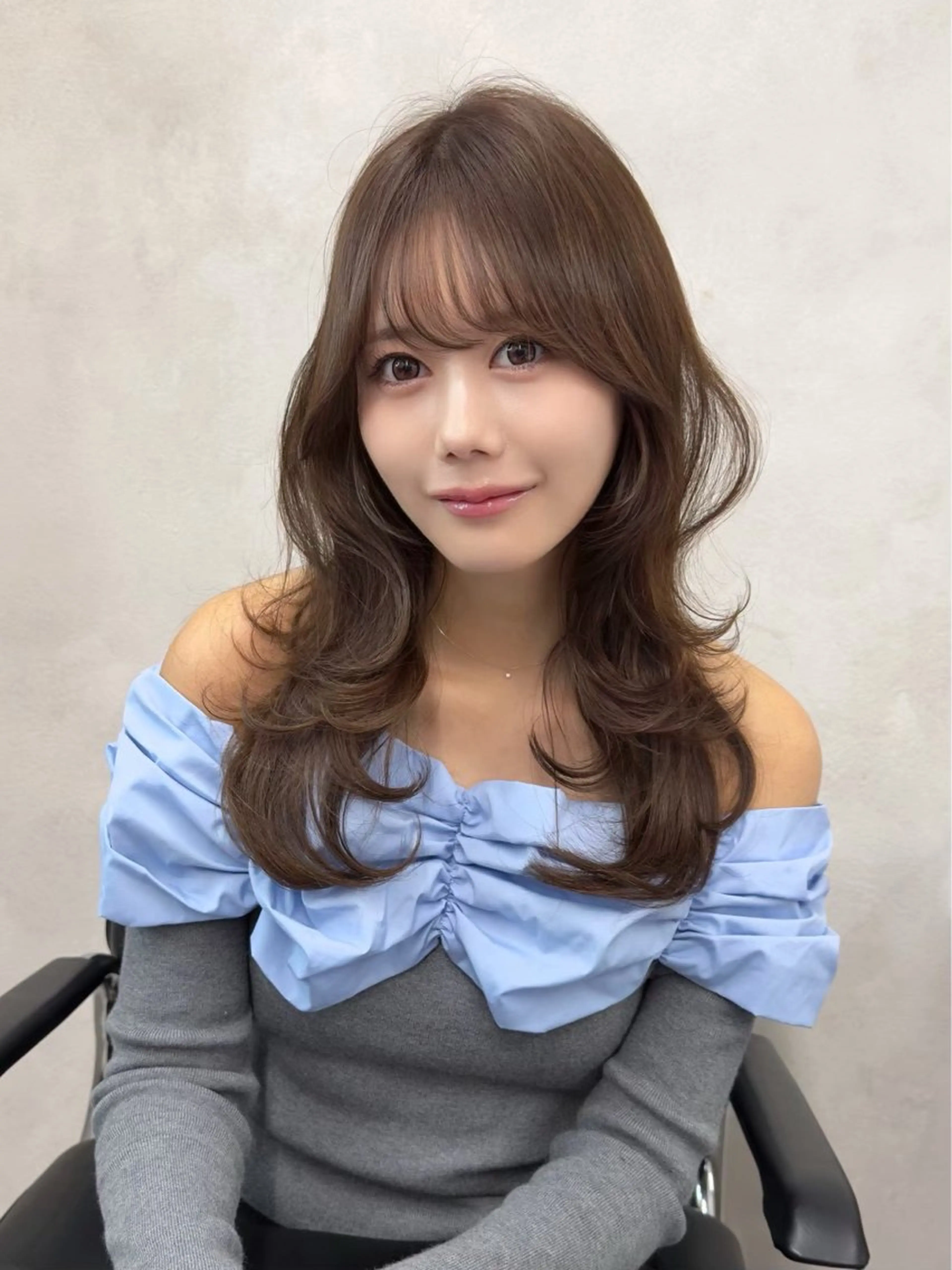 ロング カット ヘアカラー 艶髪、美髪 カラー🕊️SOMAのヘアスタイル