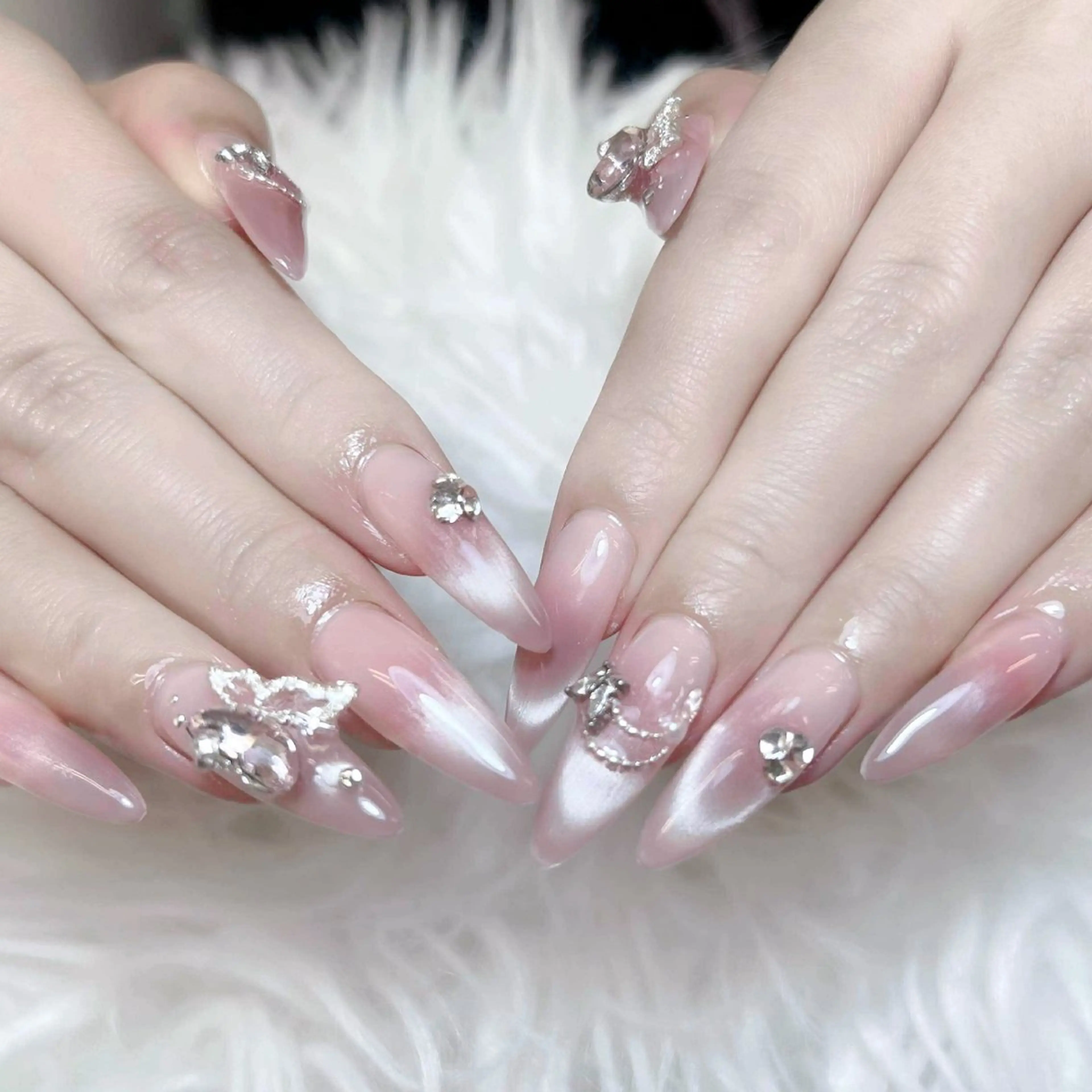 ネイル チークネイル 長さ出し フレンチネイル ジェルネイル ガラスフレンチ ハンドネイル ANH NAIL ゴテゴテ専門店💎のネイルデザイン